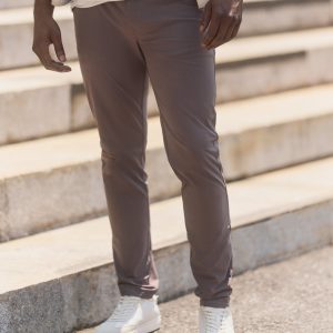 Vuori Meta™ Pant Athletic Slim Fit 32 | Warm Grey
