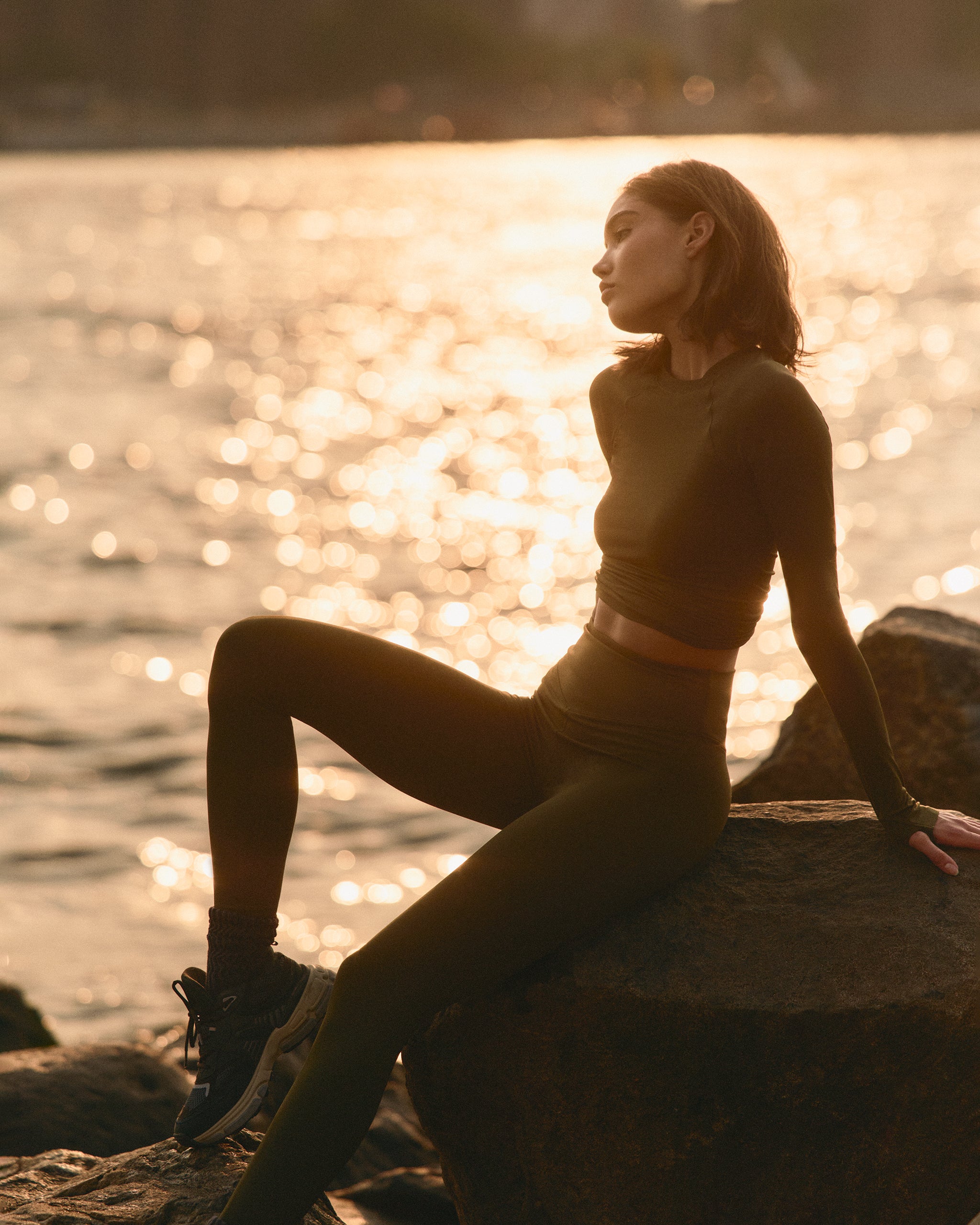Long Sleeve Seamless Surge Tee | Olive