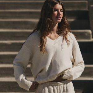 Émilie Cashmere Oversized V-Neck | Porcelain