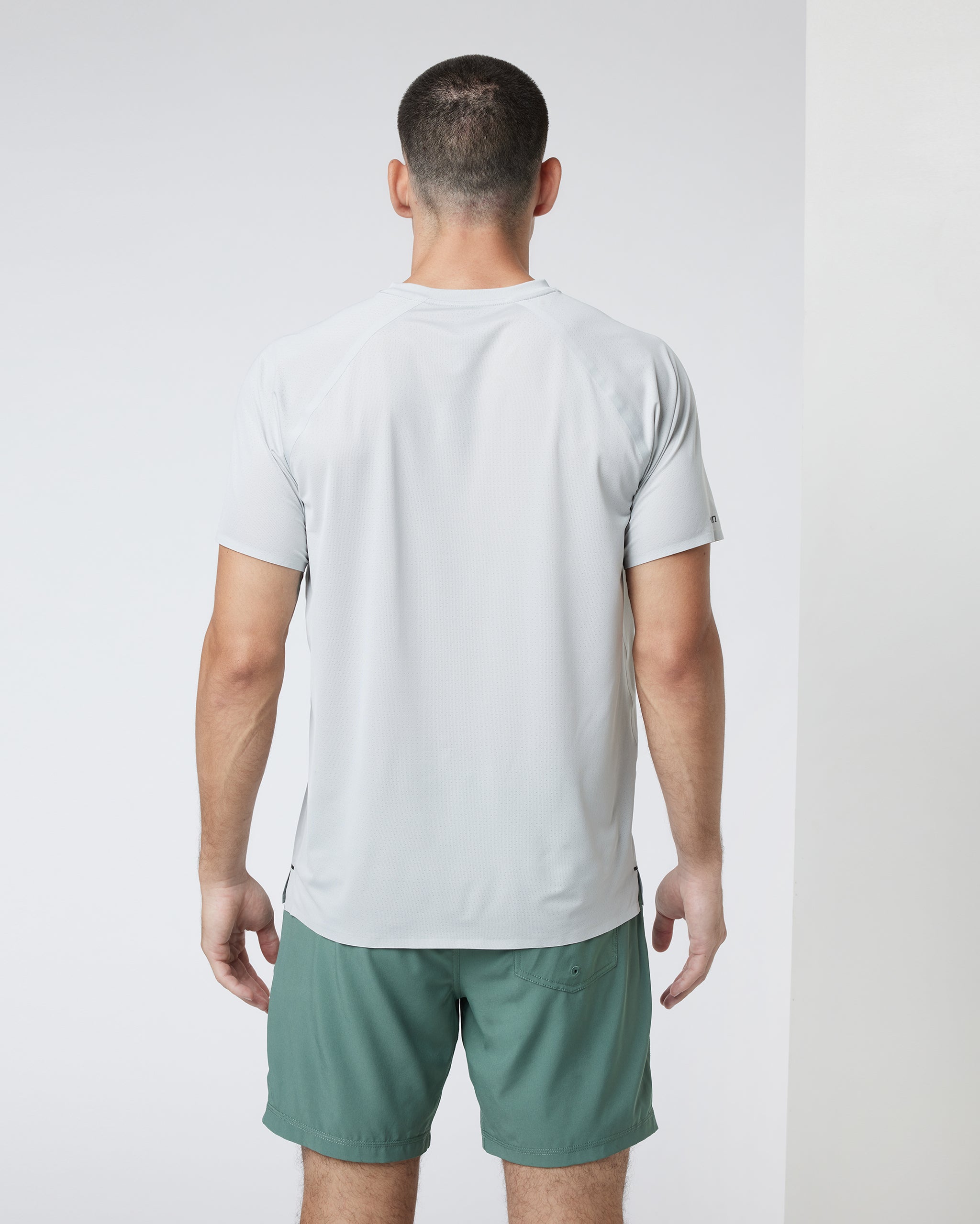 Short Sleeve Viewpoint Performance Tee | Sky Grey - Image 2