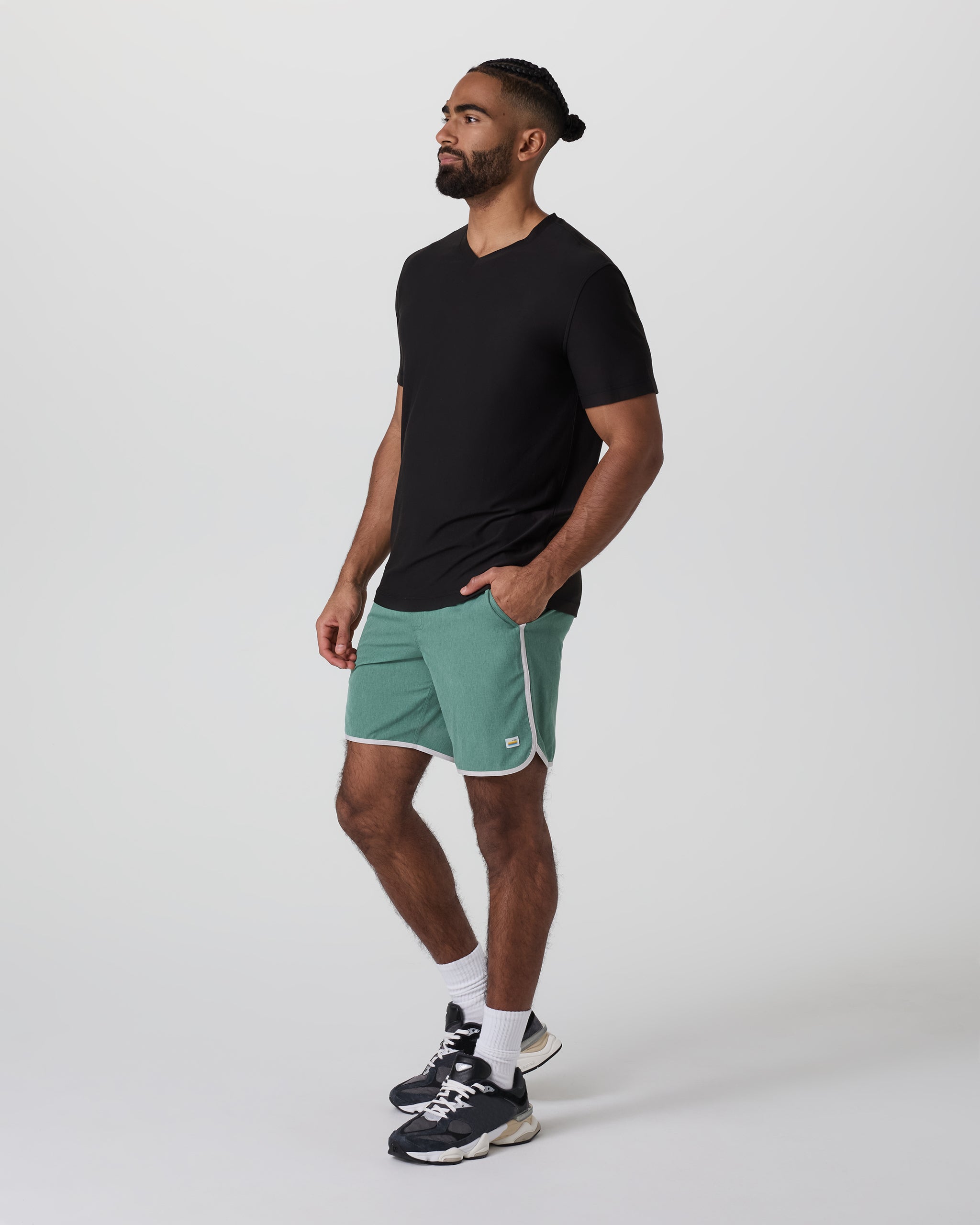Strato Tech V-Neck Tee | Black - Image 4