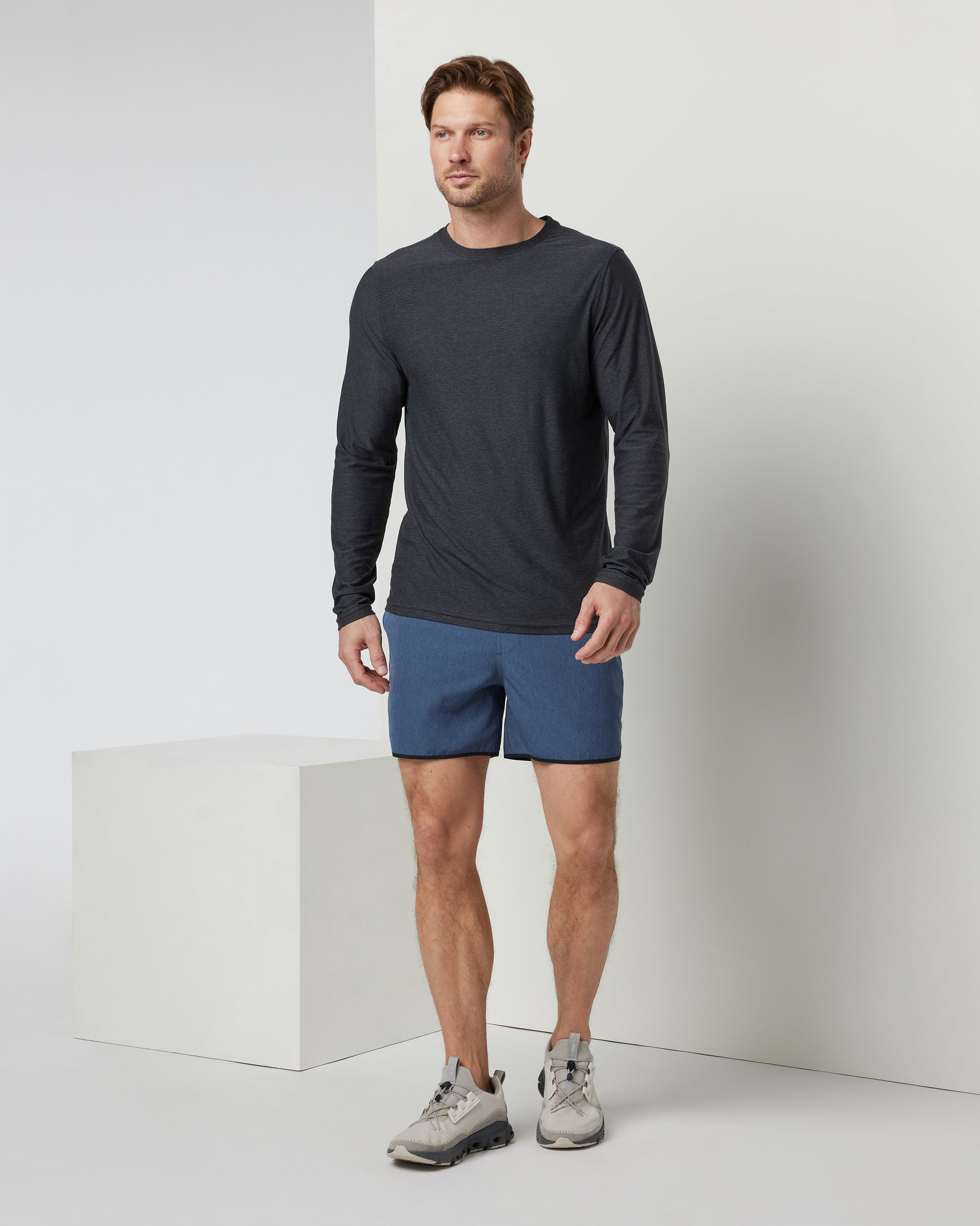 Long Sleeve Strato Tech Tee | Charcoal Heather - Image 3