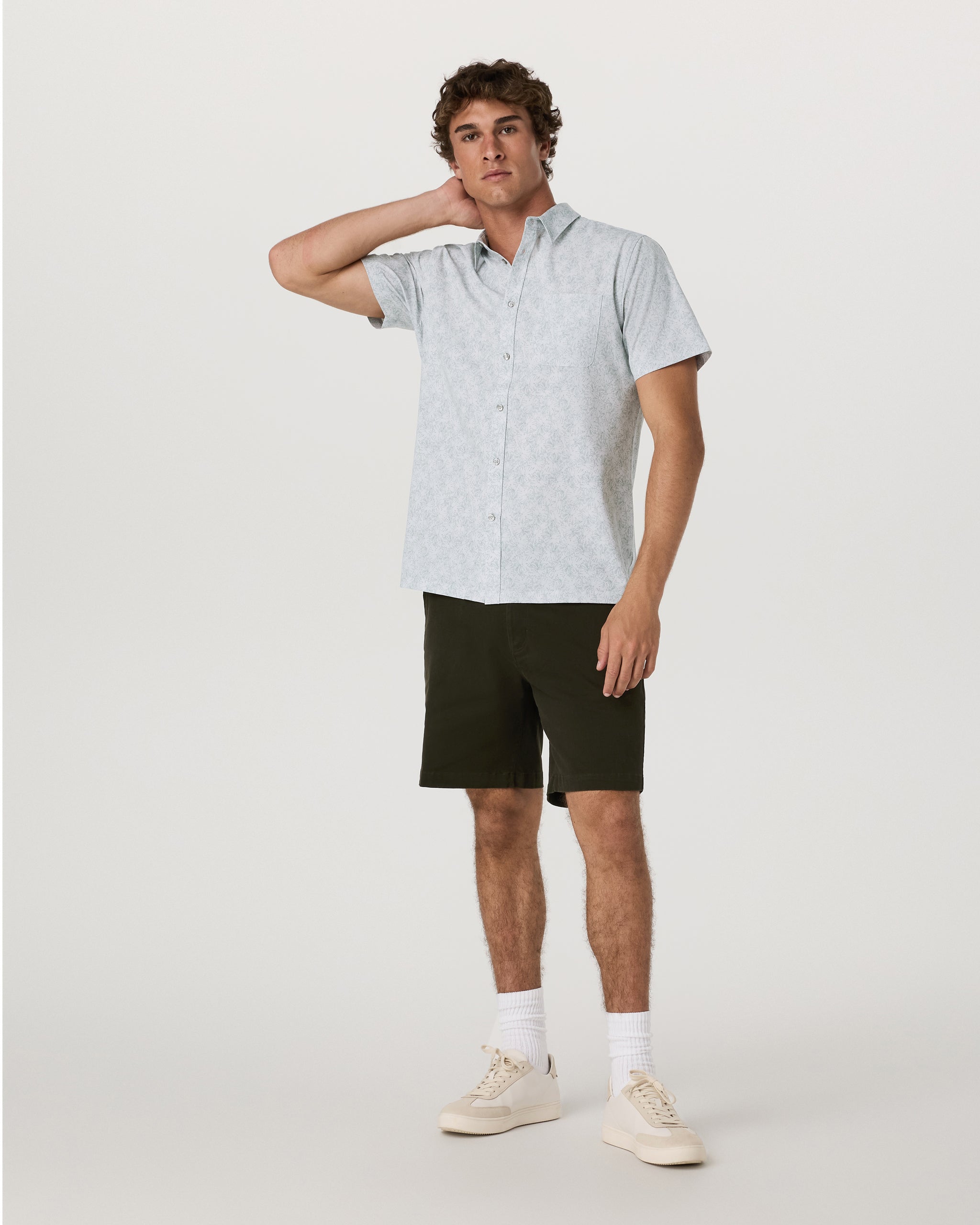 Short Sleeve Bridge Button Down | Frost Grey Water Lily - Image 4