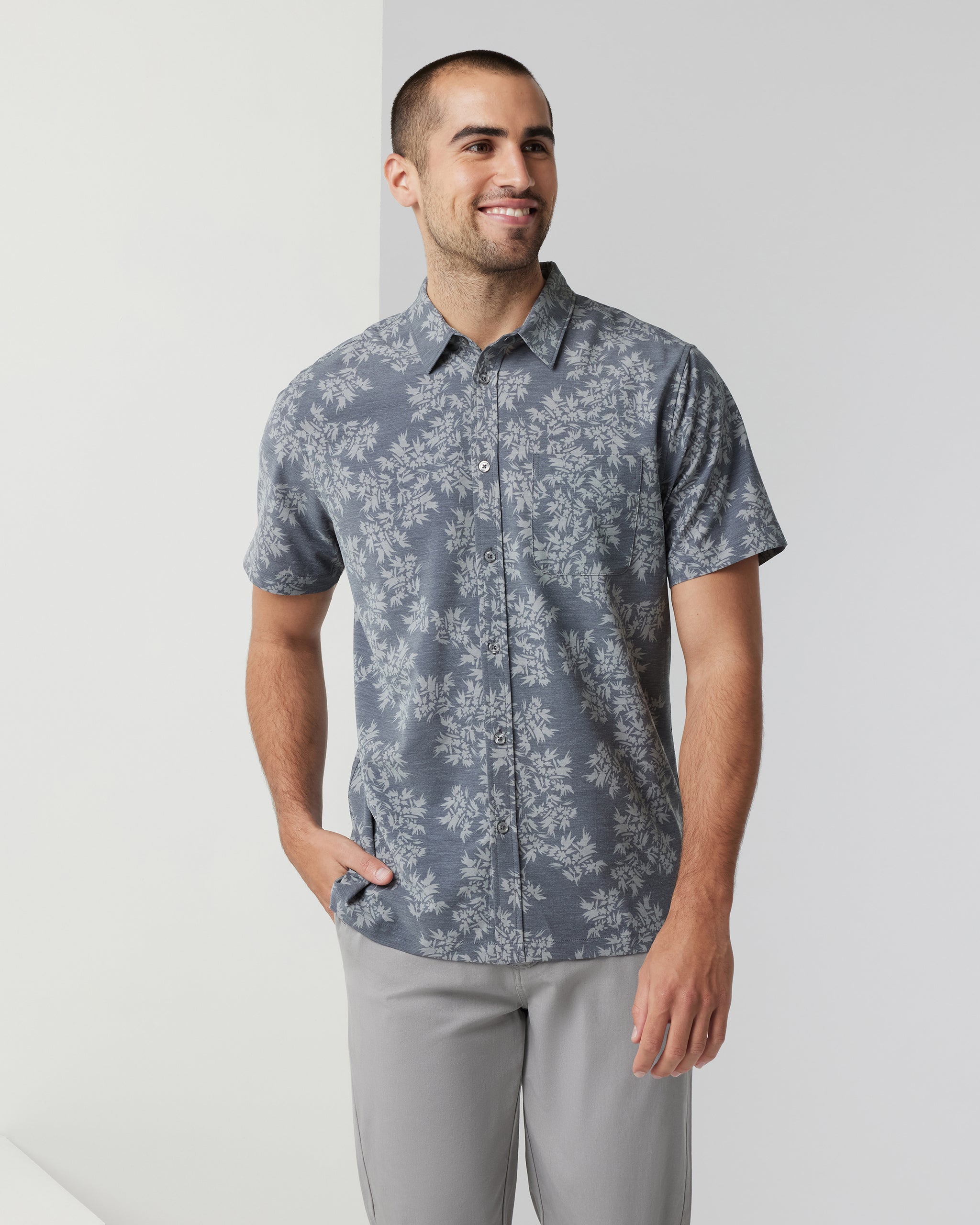 Short-Sleeve Bridge Button Down | Shiitake Vista - Image 4