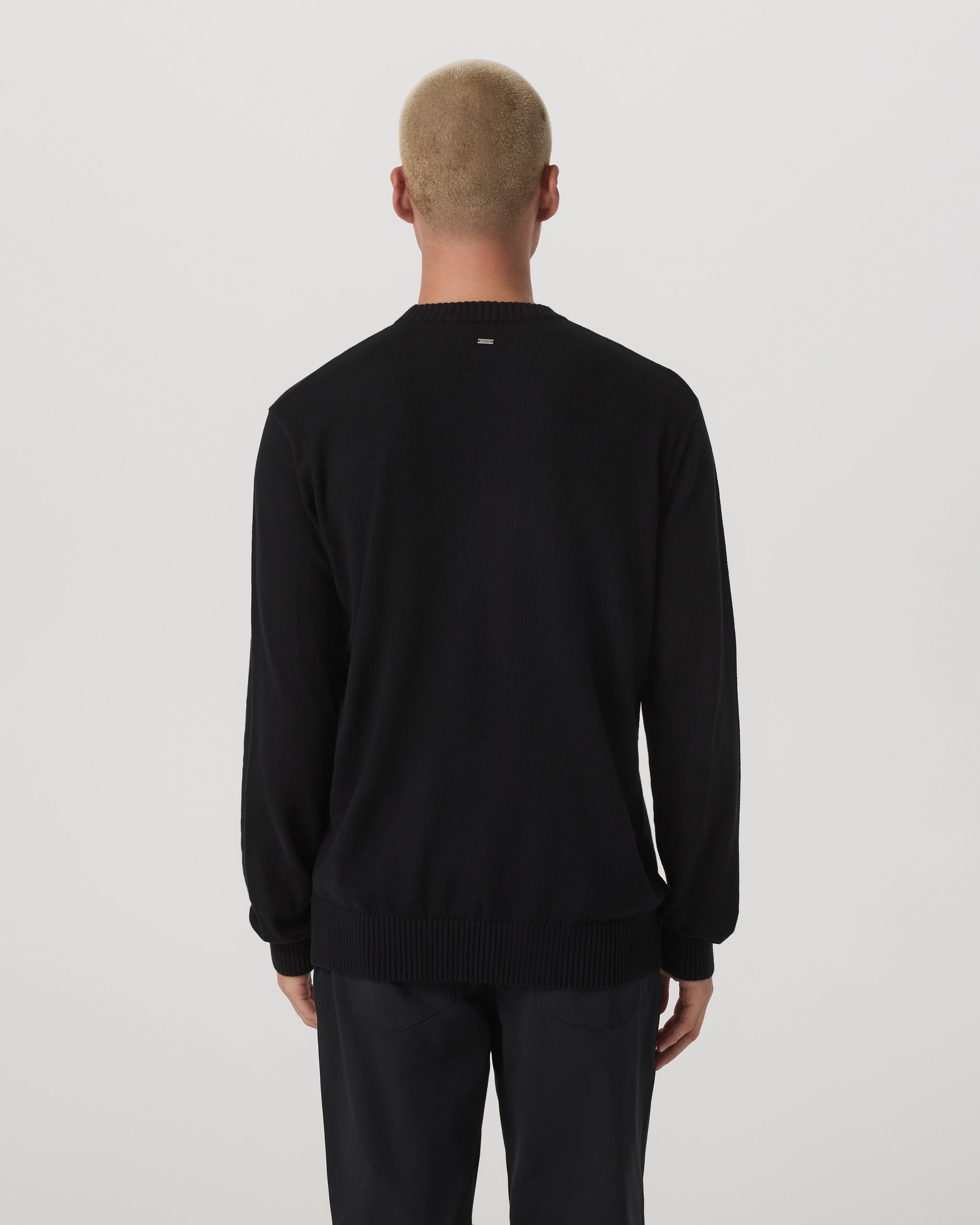 Fluent Sweater | Black - Image 3