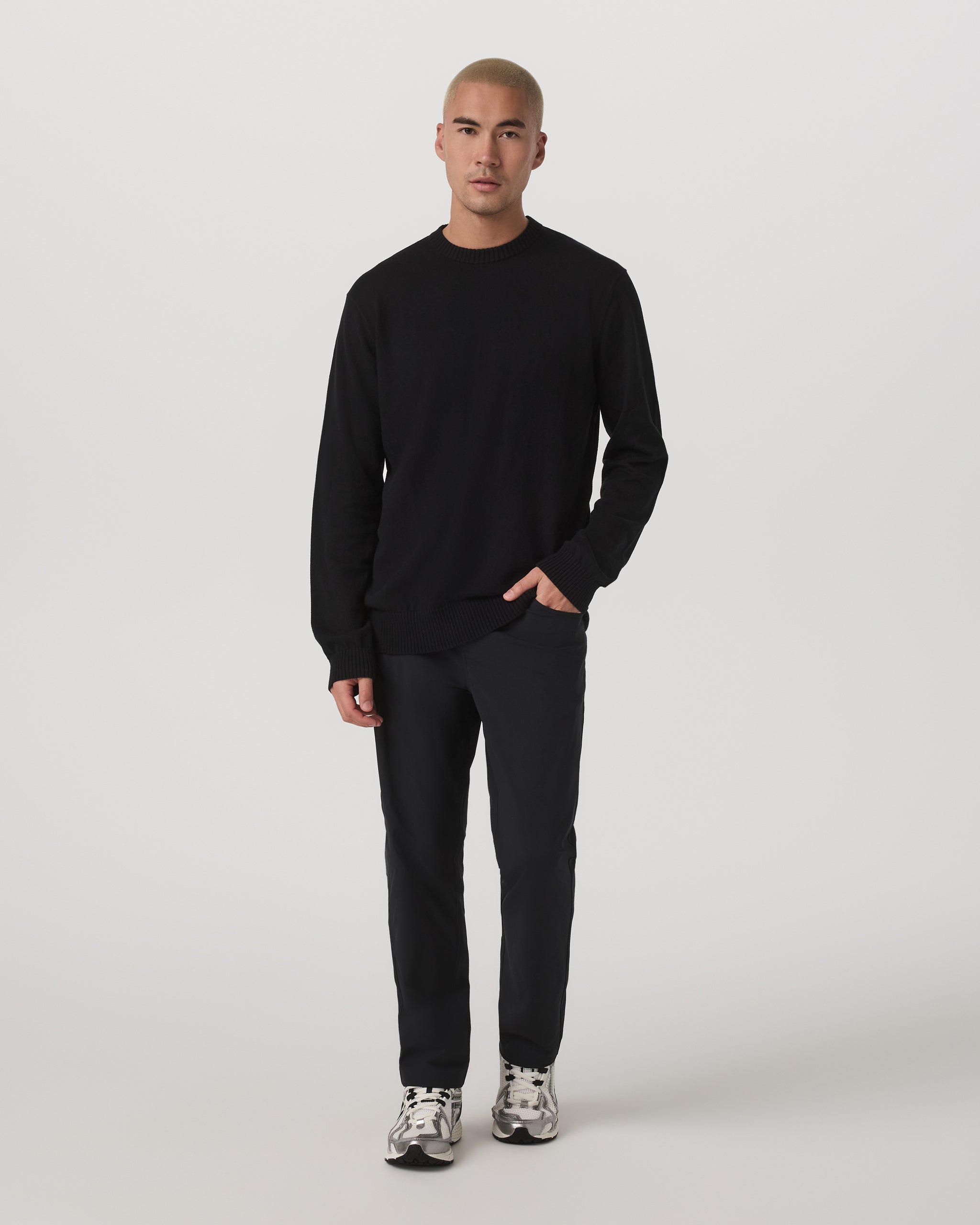 Fluent Sweater | Black - Image 4