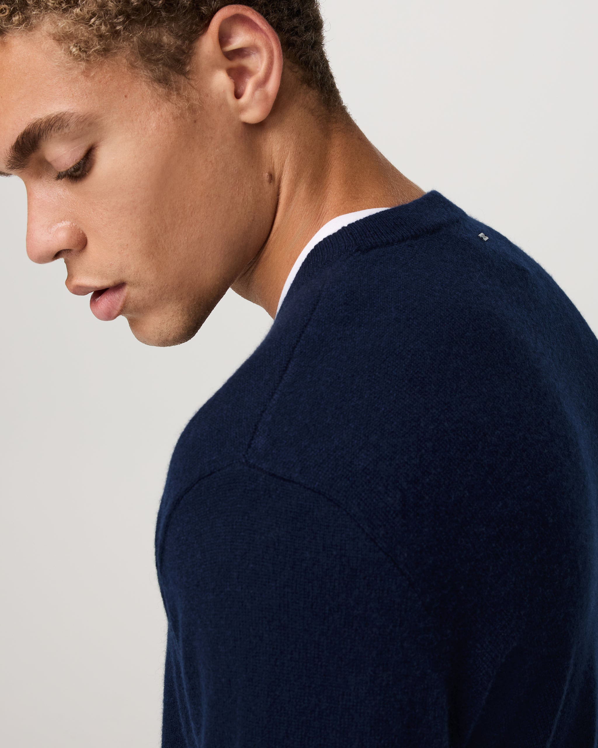 Berik Cashmere Sweater | Ink - Image 4