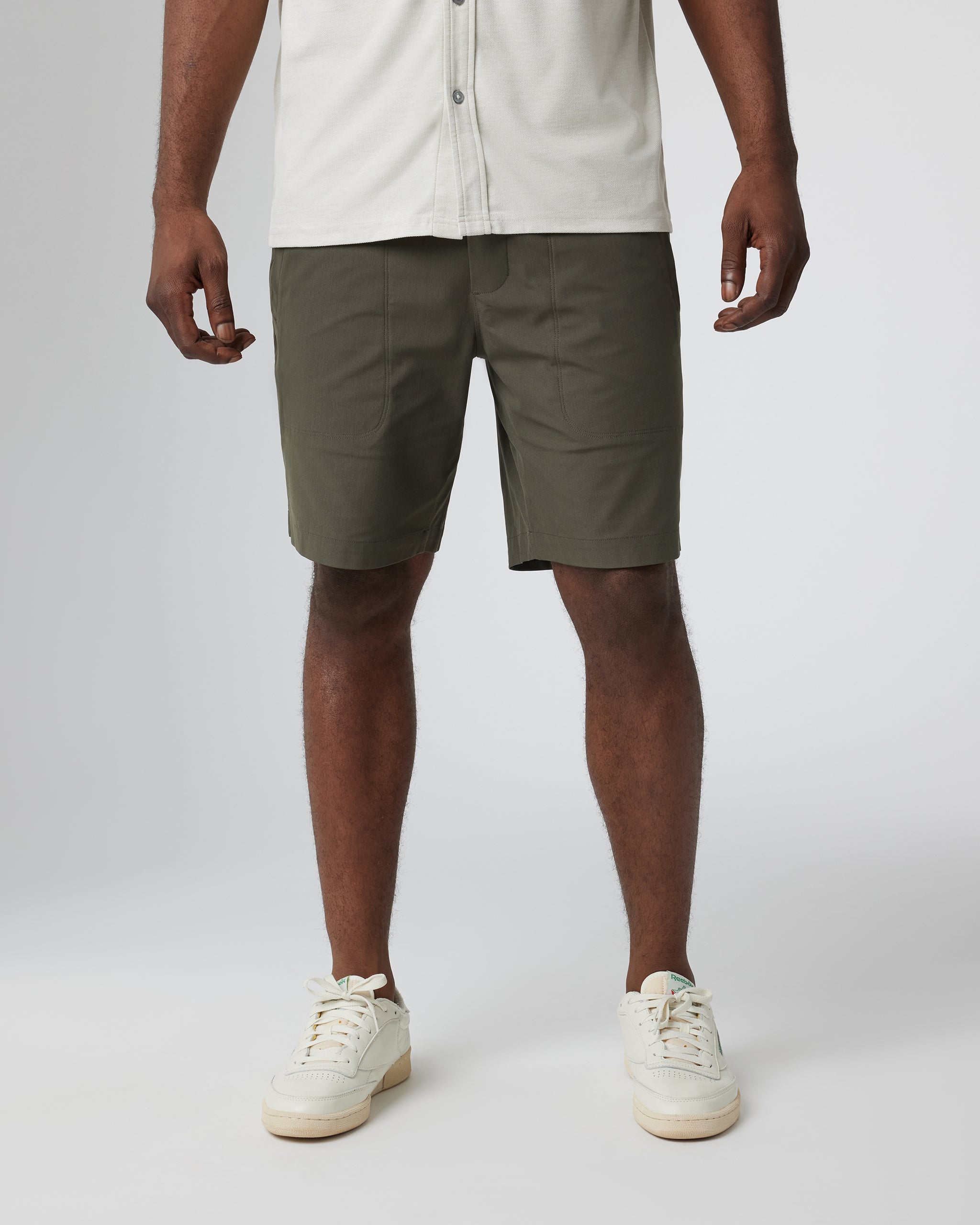 Vuori Meta™ Easy Short | Dark Oregano - Image 4