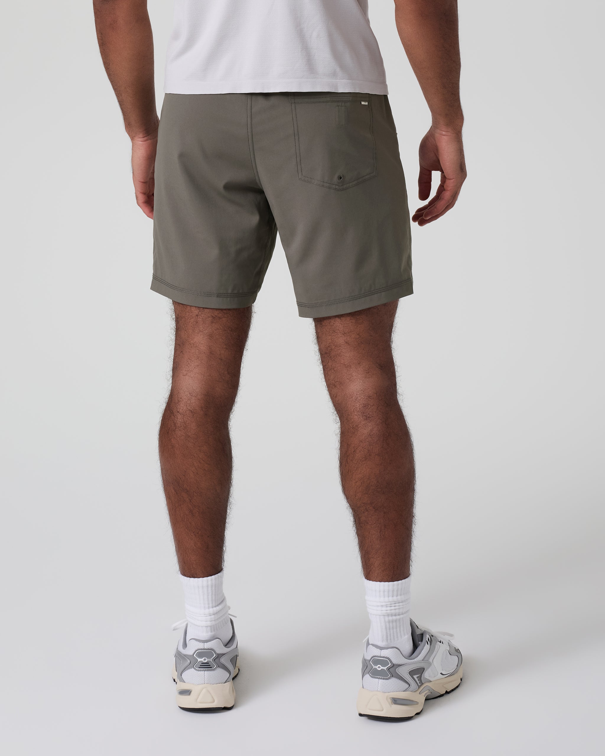 Kore Short Lined 7 | Warm Grey - Image 4