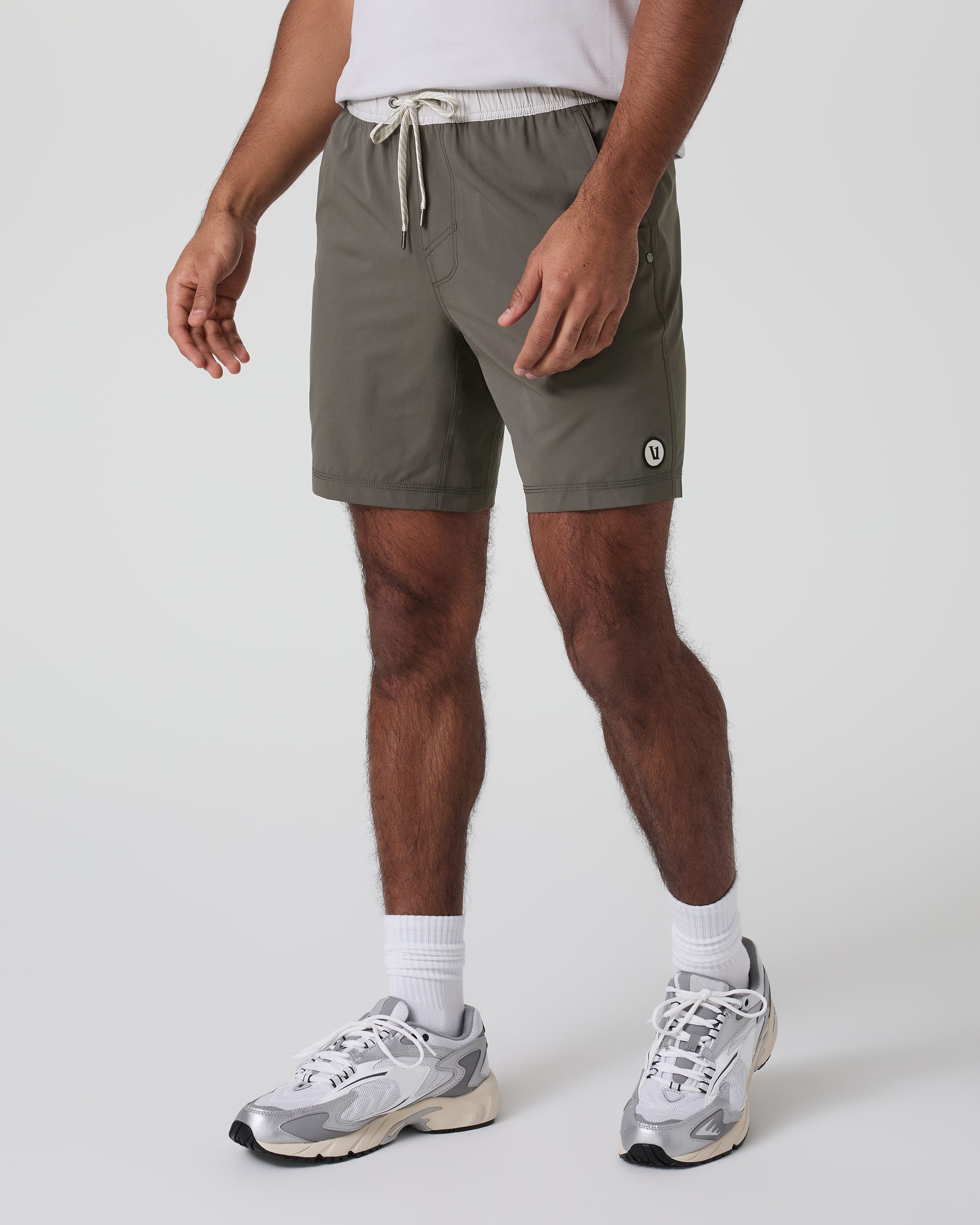 Kore Short Lined 7 | Warm Grey - Image 3