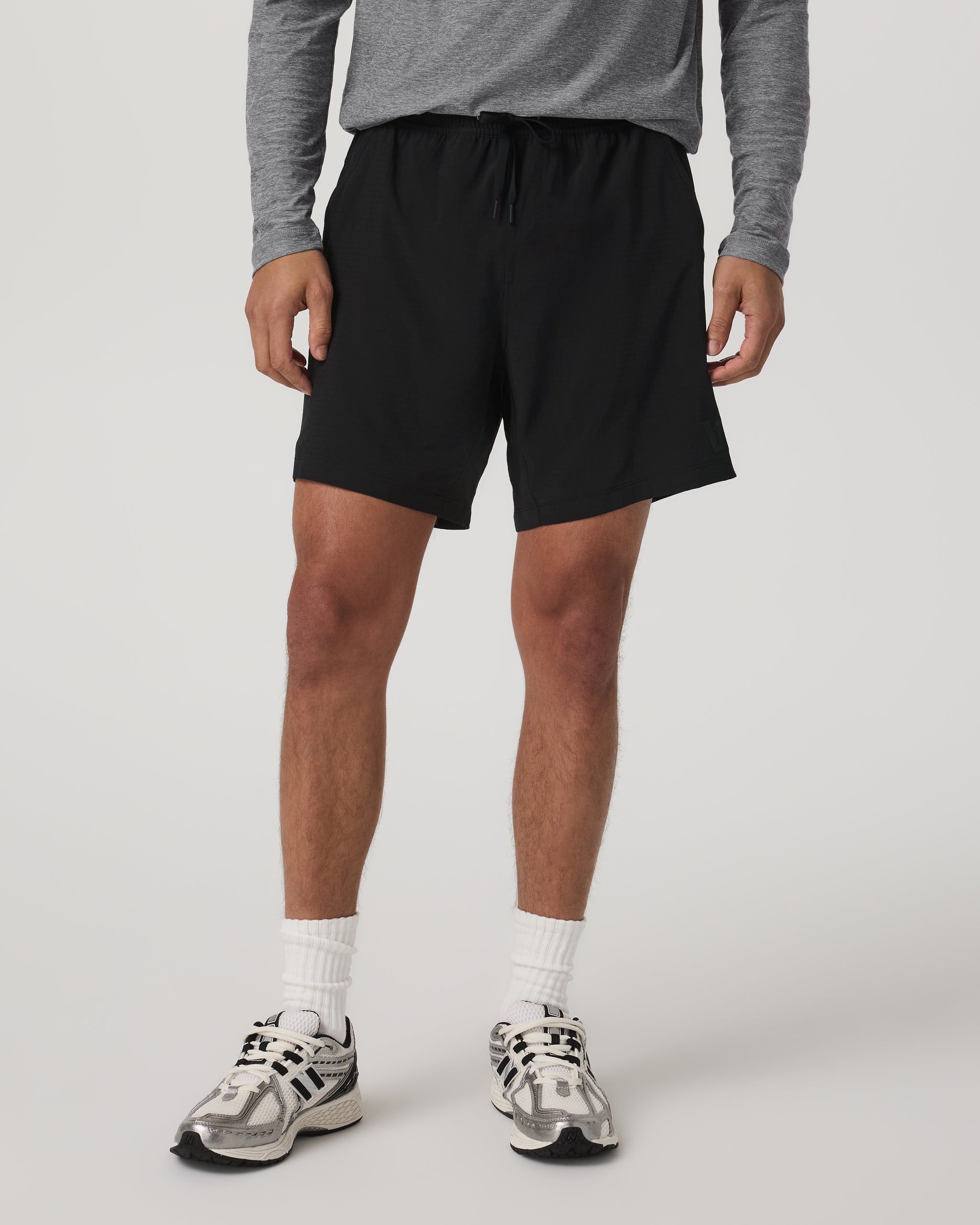 Vuori HardKore Short Lined 7 | Black