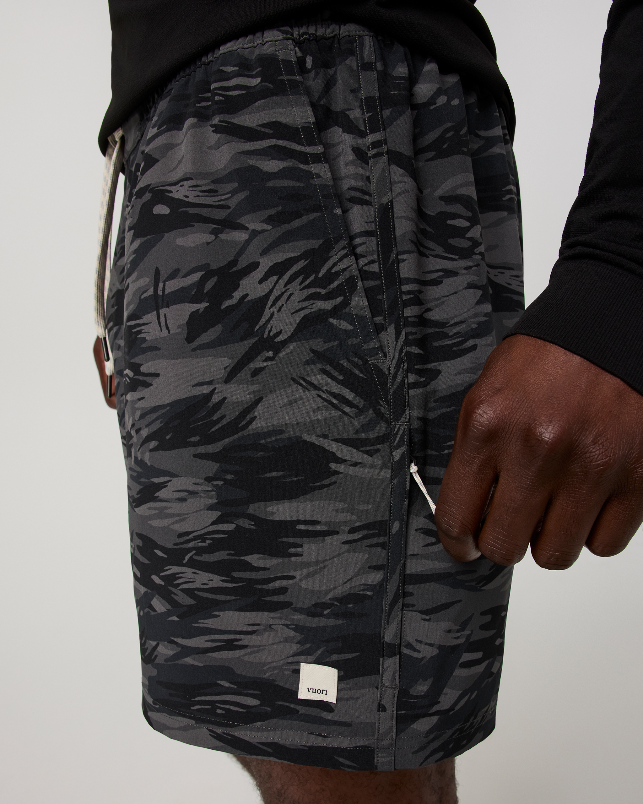 Banks Session Short Unlined 5 | Black Riptide Camo - Image 2