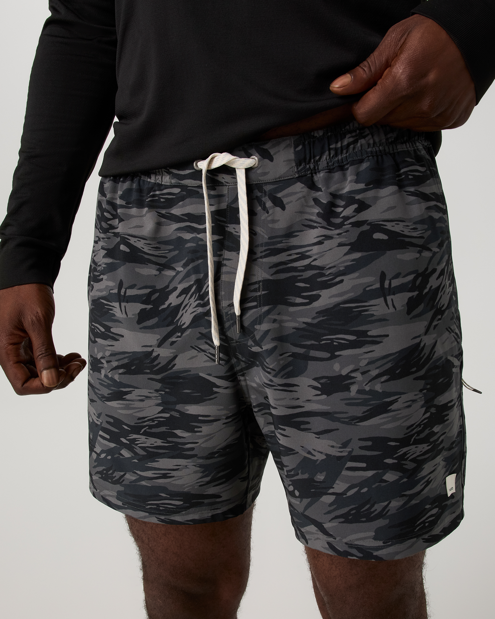 Banks Session Short Unlined 5 | Black Riptide Camo - Image 4