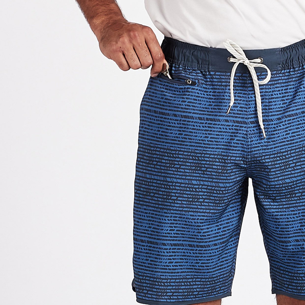 Banks Short Unlined 7 | Sea Cell Texture - Image 4