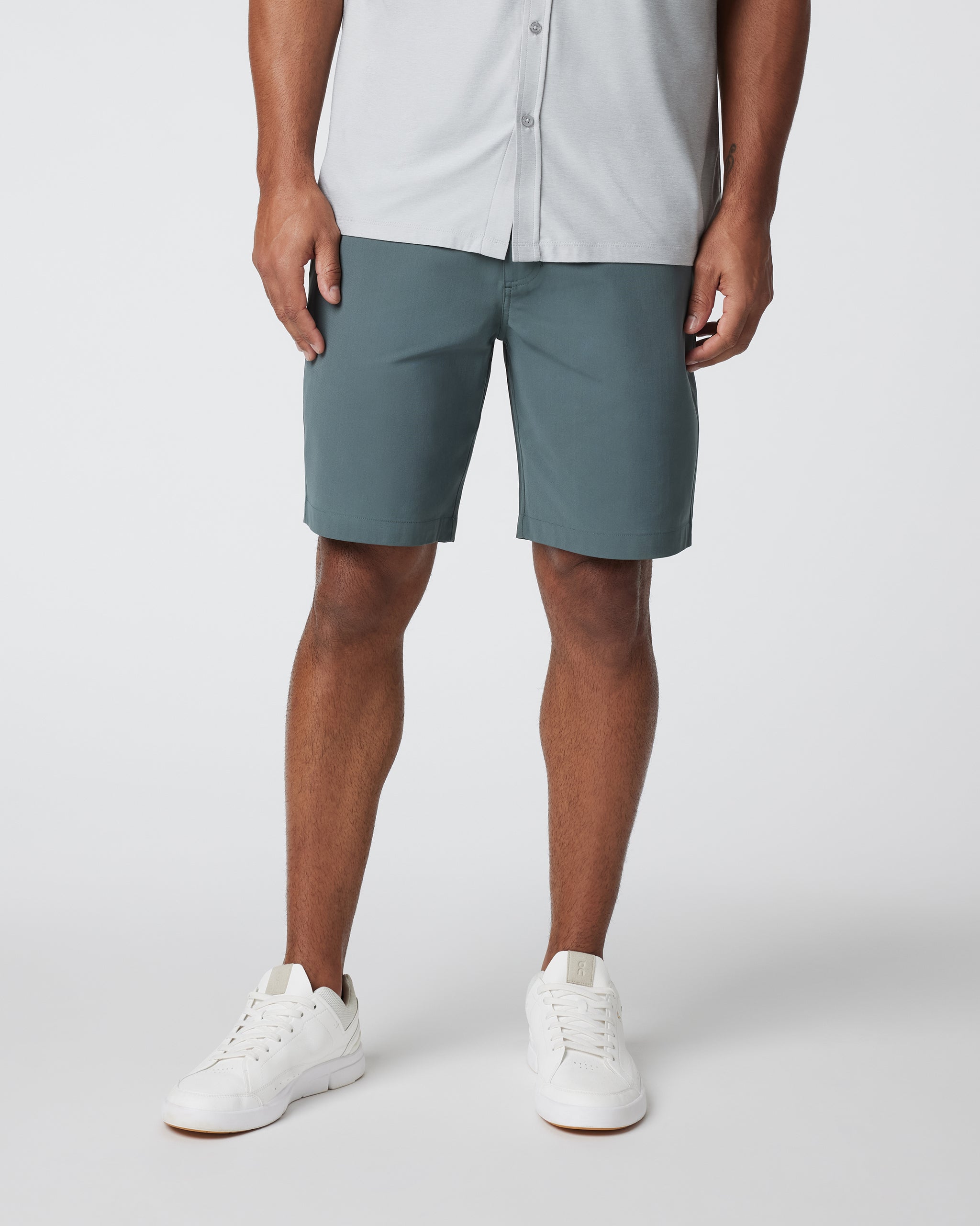 Vuori Meta™ Short 8 | Smoked Beryl
