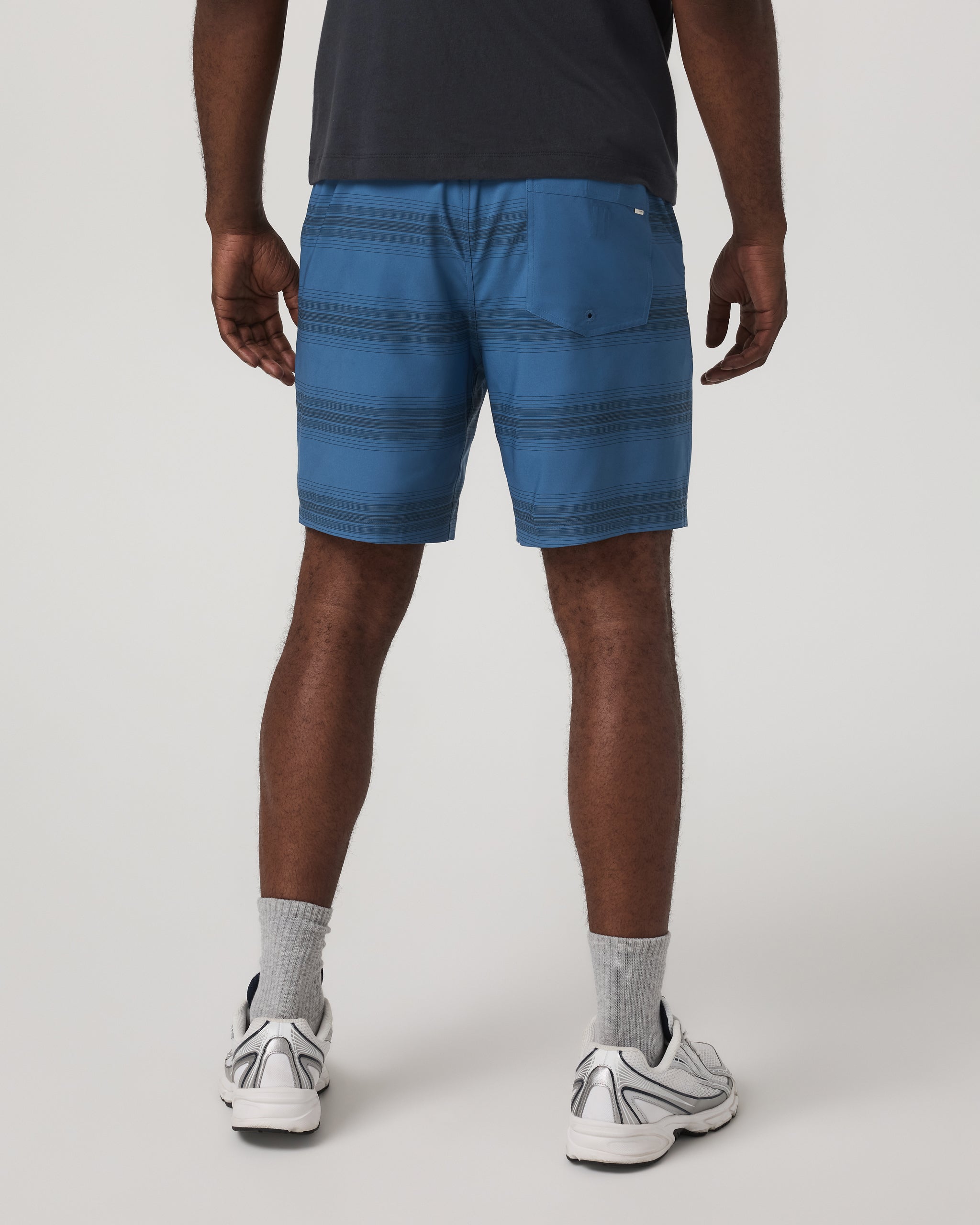 Kore Short Unlined 7 | Sea Gradient Stripe - Image 3