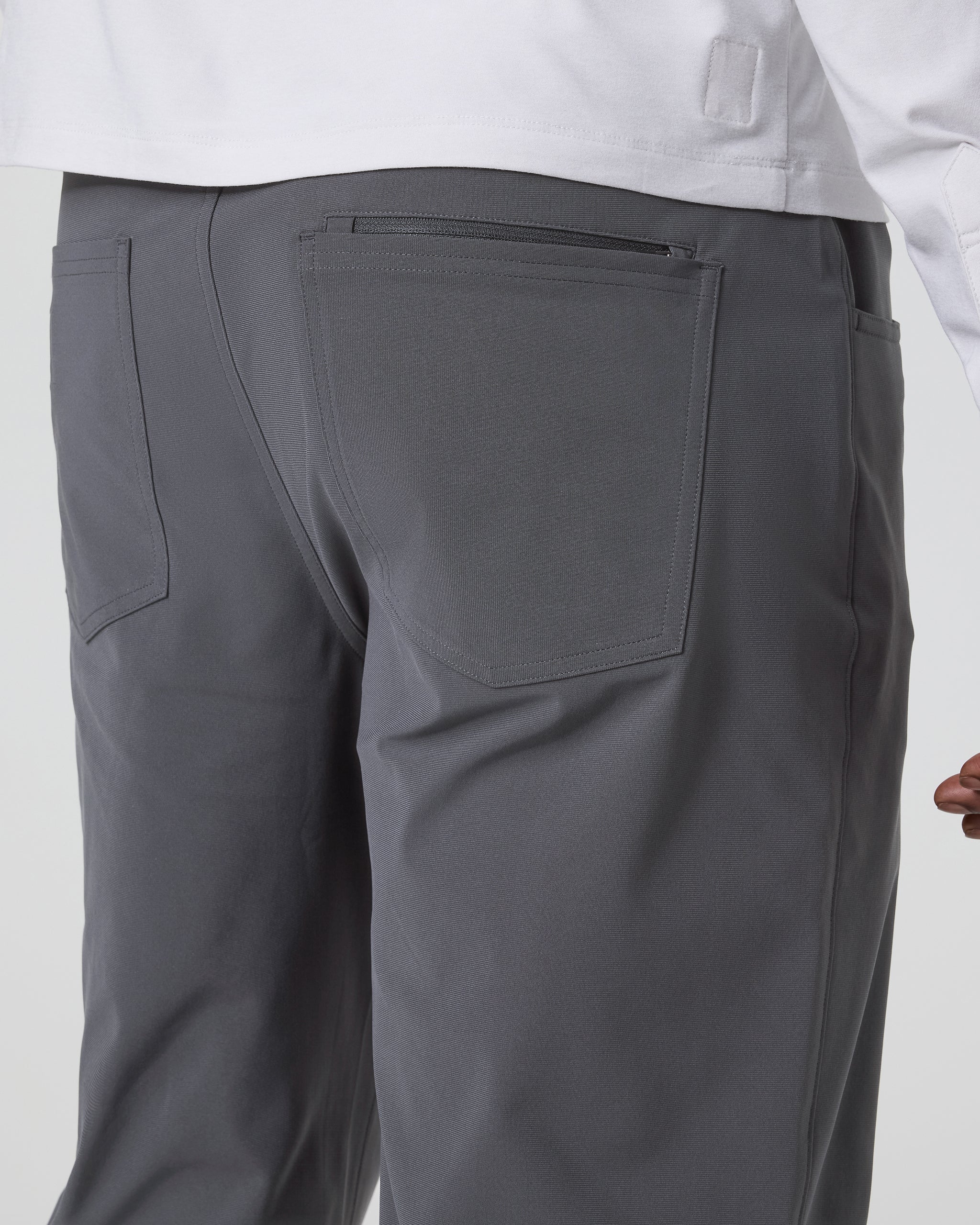 Vuori Meta™ Pant Classic Fit 30 | Charcoal - Image 5