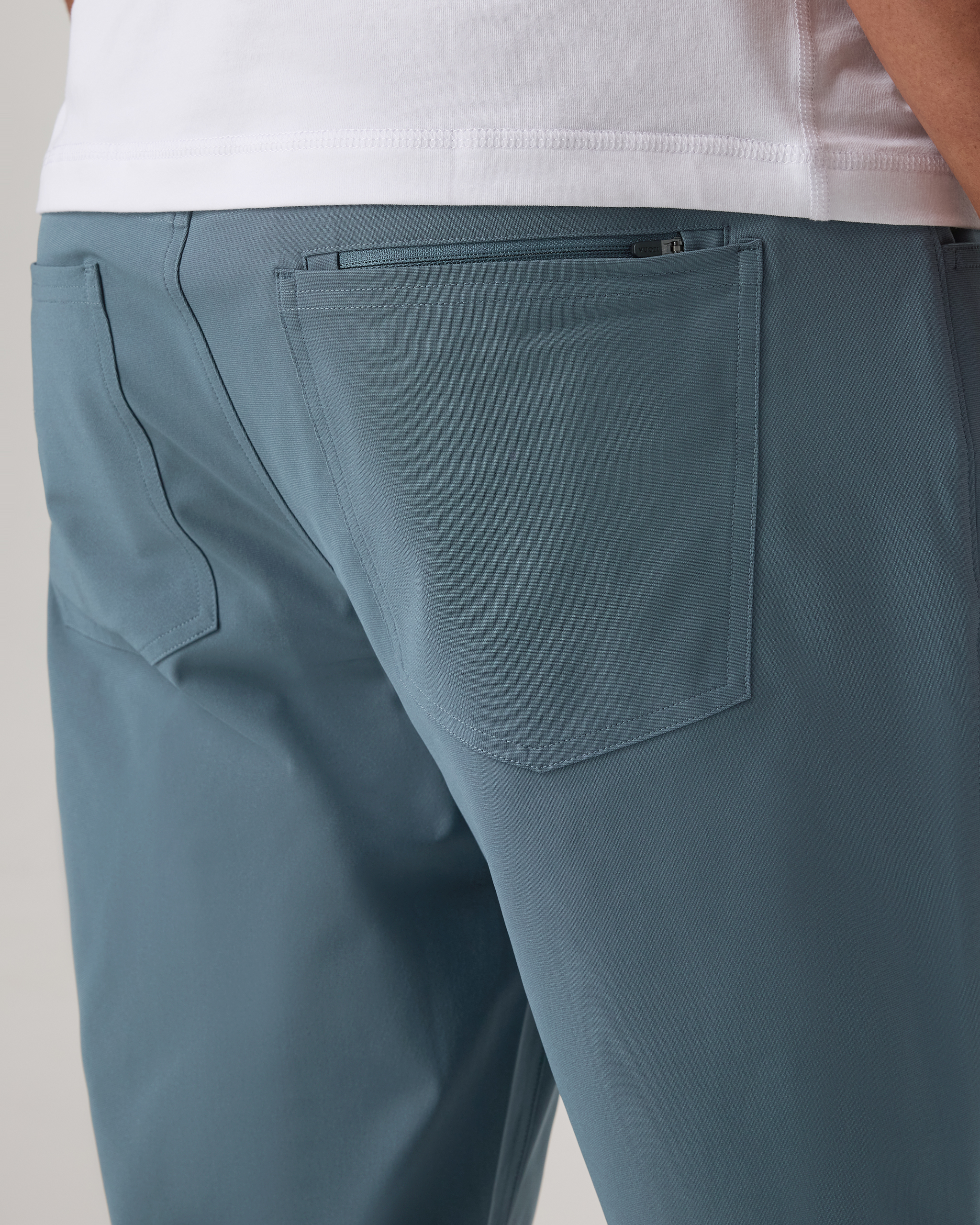 Vuori Meta™ Pant Classic Fit 32 | Blue Sea - Image 5