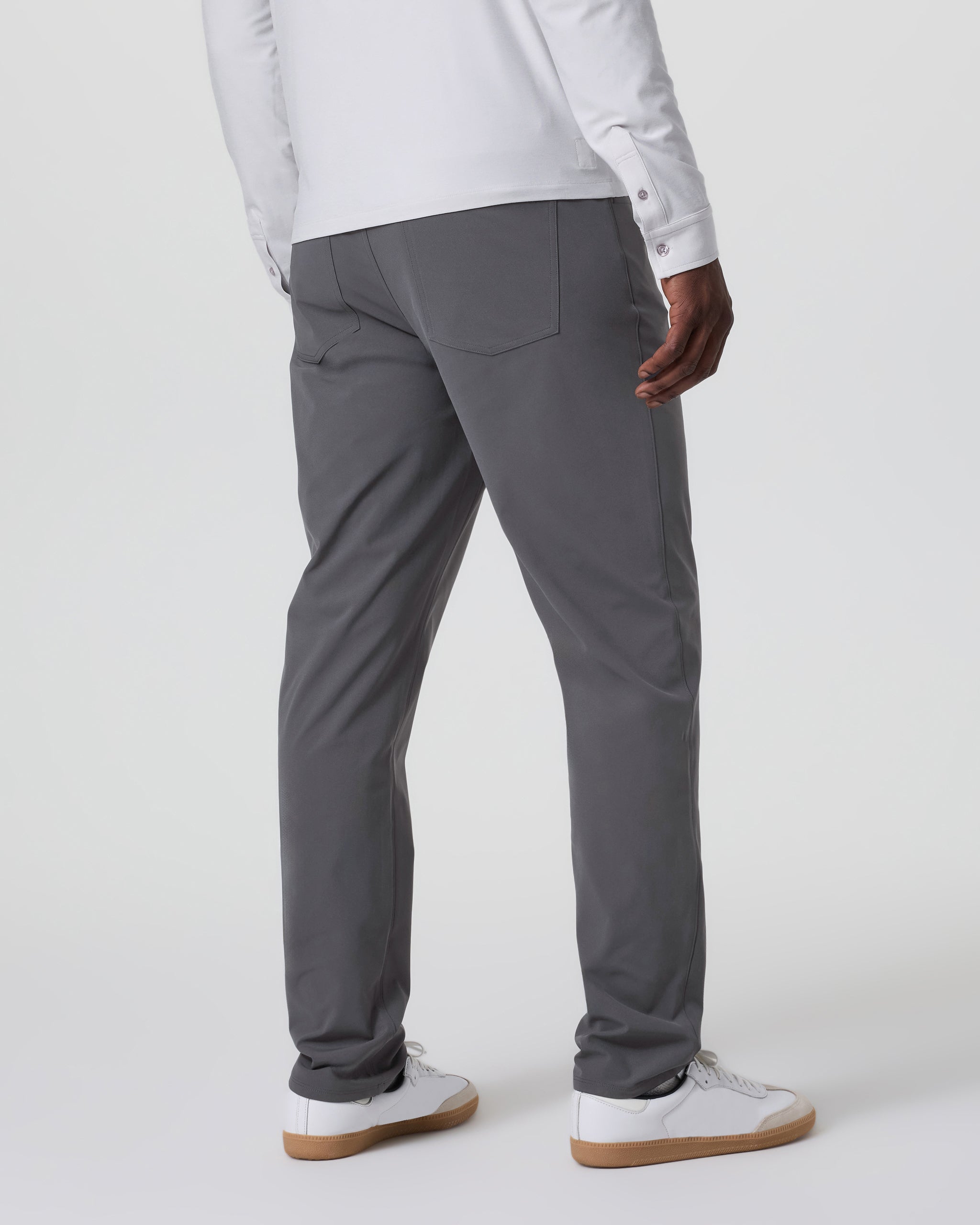 Vuori Meta™ Pant Classic Fit 32 | Charcoal - Image 4