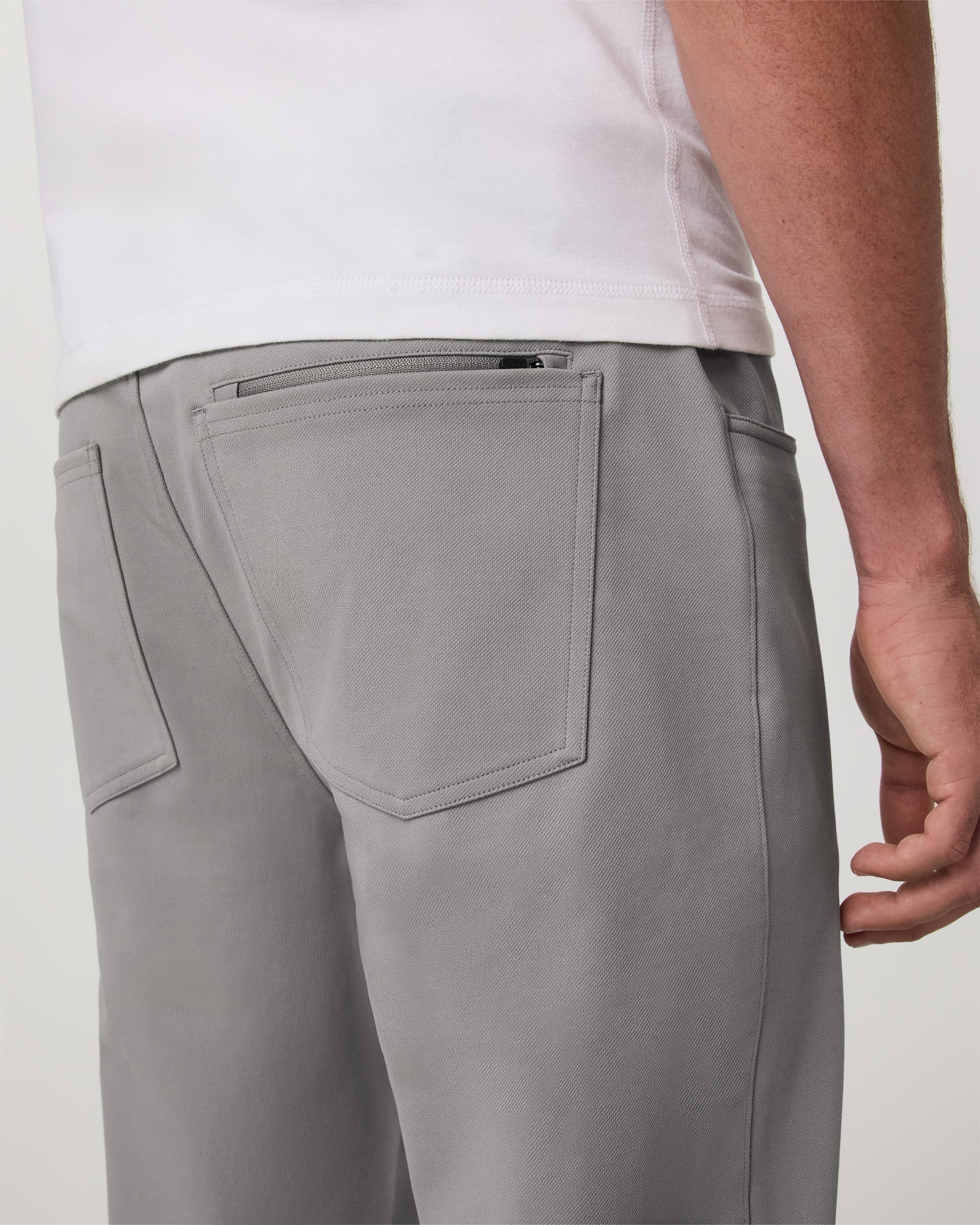 Vuori Meta™ Twill Pant Classic Fit 30 | Shiitake - Image 4