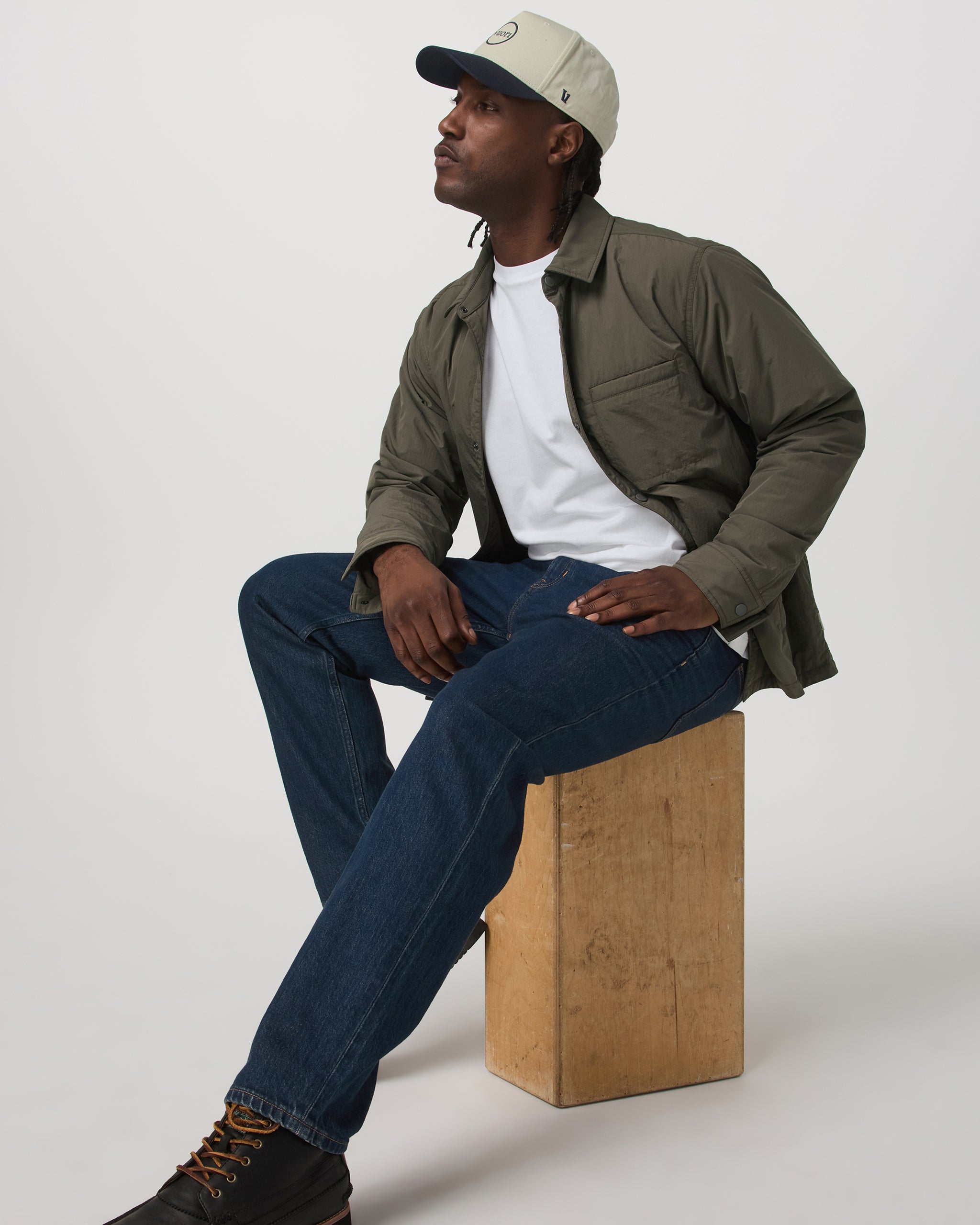 Vuori Vintage Jean Classic Fit 32 | Rinse Denim