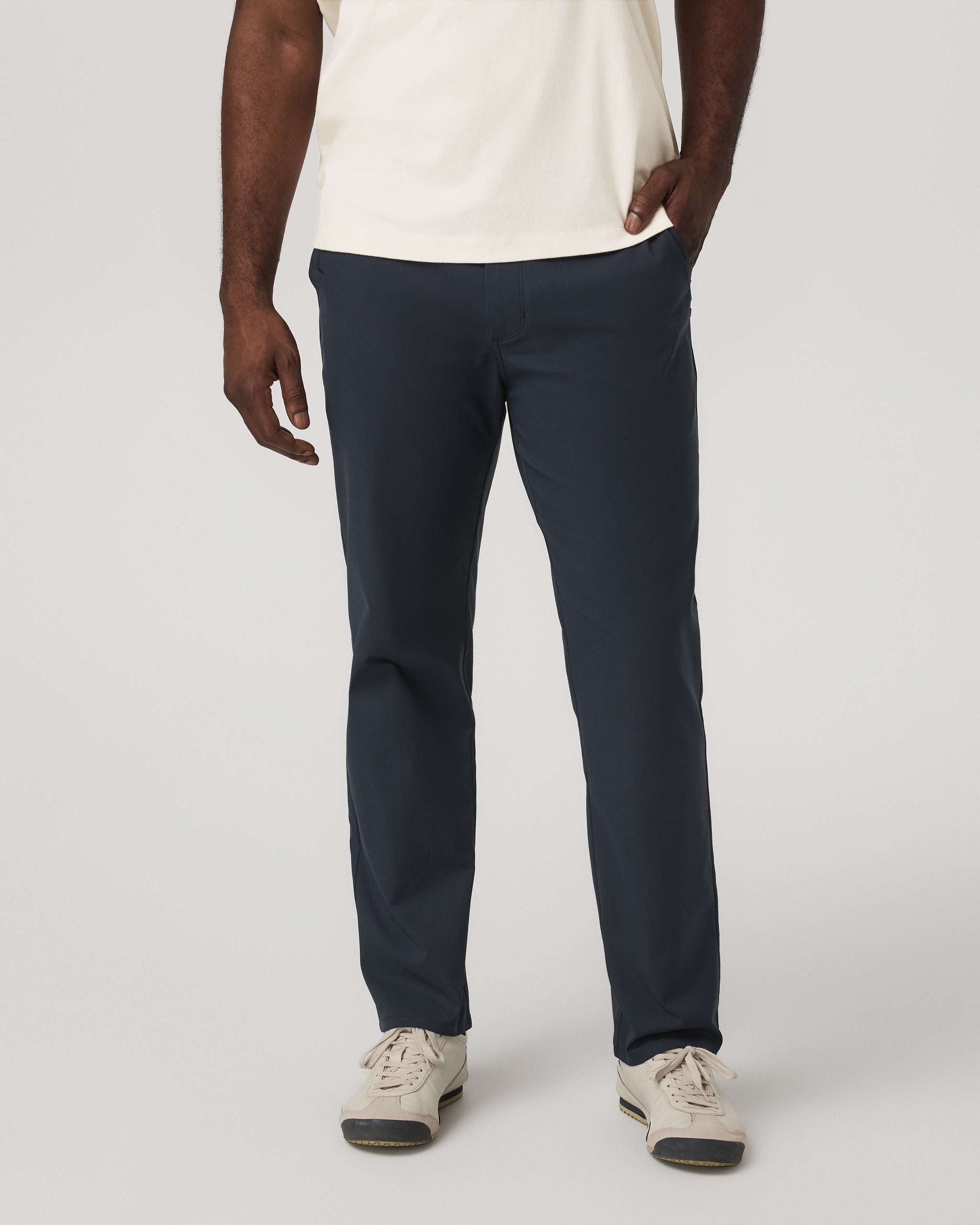 Cascade Tech Chino Pant Classic Fit 30 | Ink