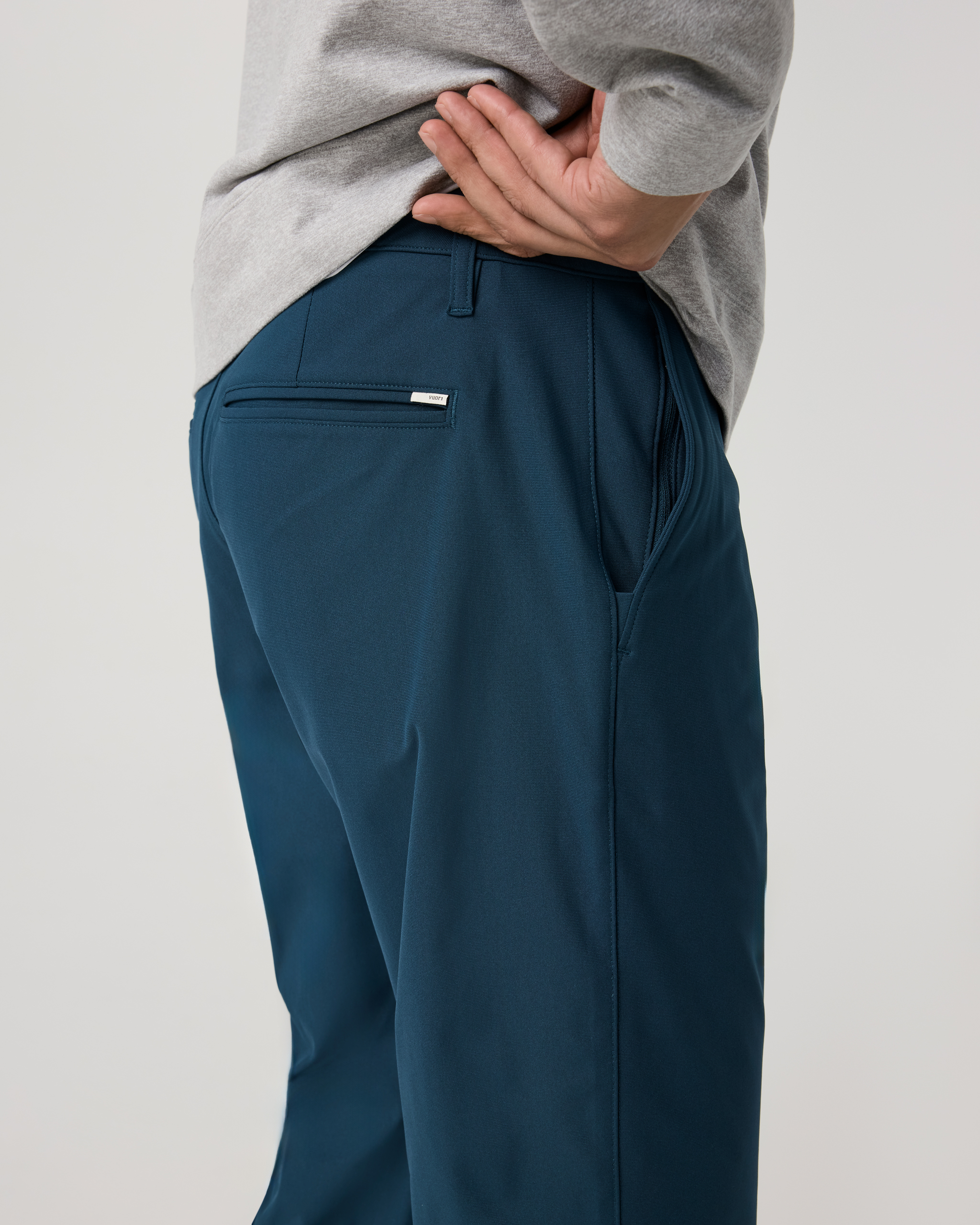 Vuori Meta™ Trouser Classic Fit 30 | Dark Teal - Image 2