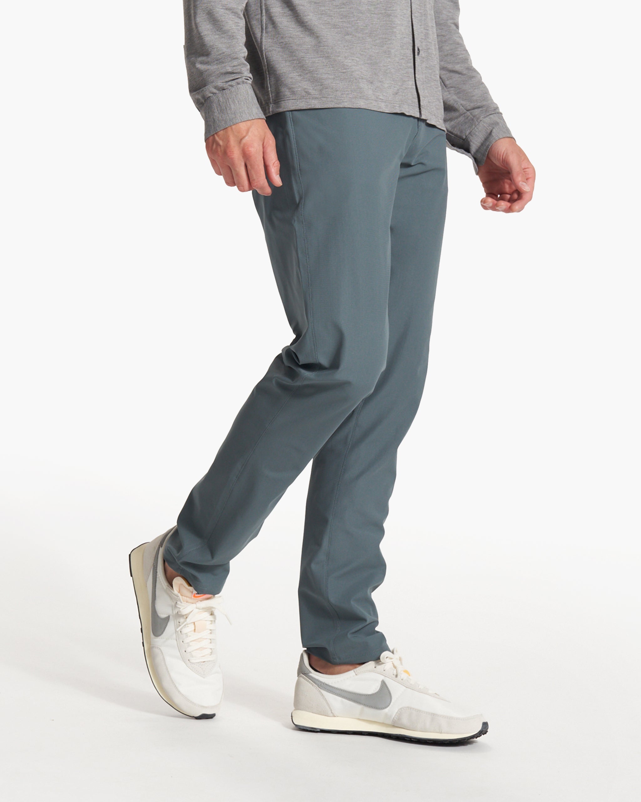 Vuori Meta™ Pant Athletic Slim Fit 32 | Lake