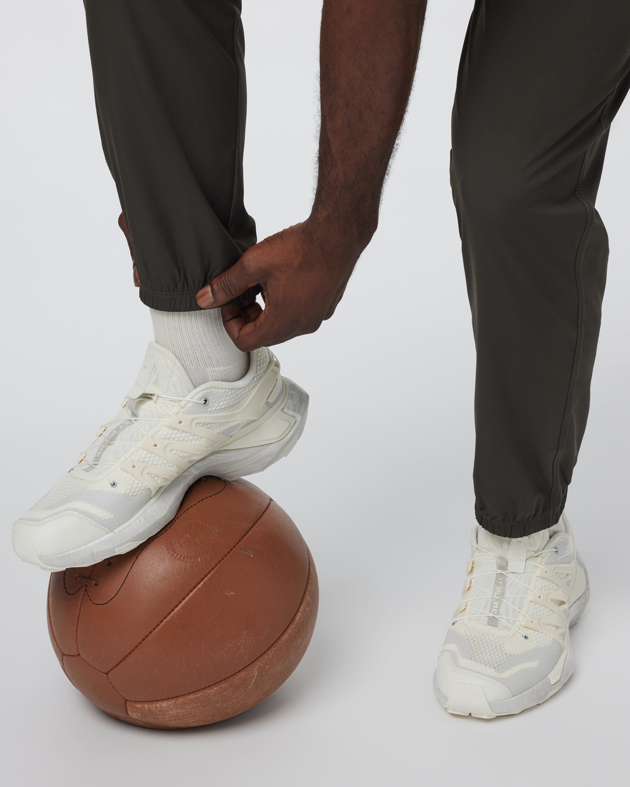 Kore Jogger Lined 28 | Dark Oregano - Image 2