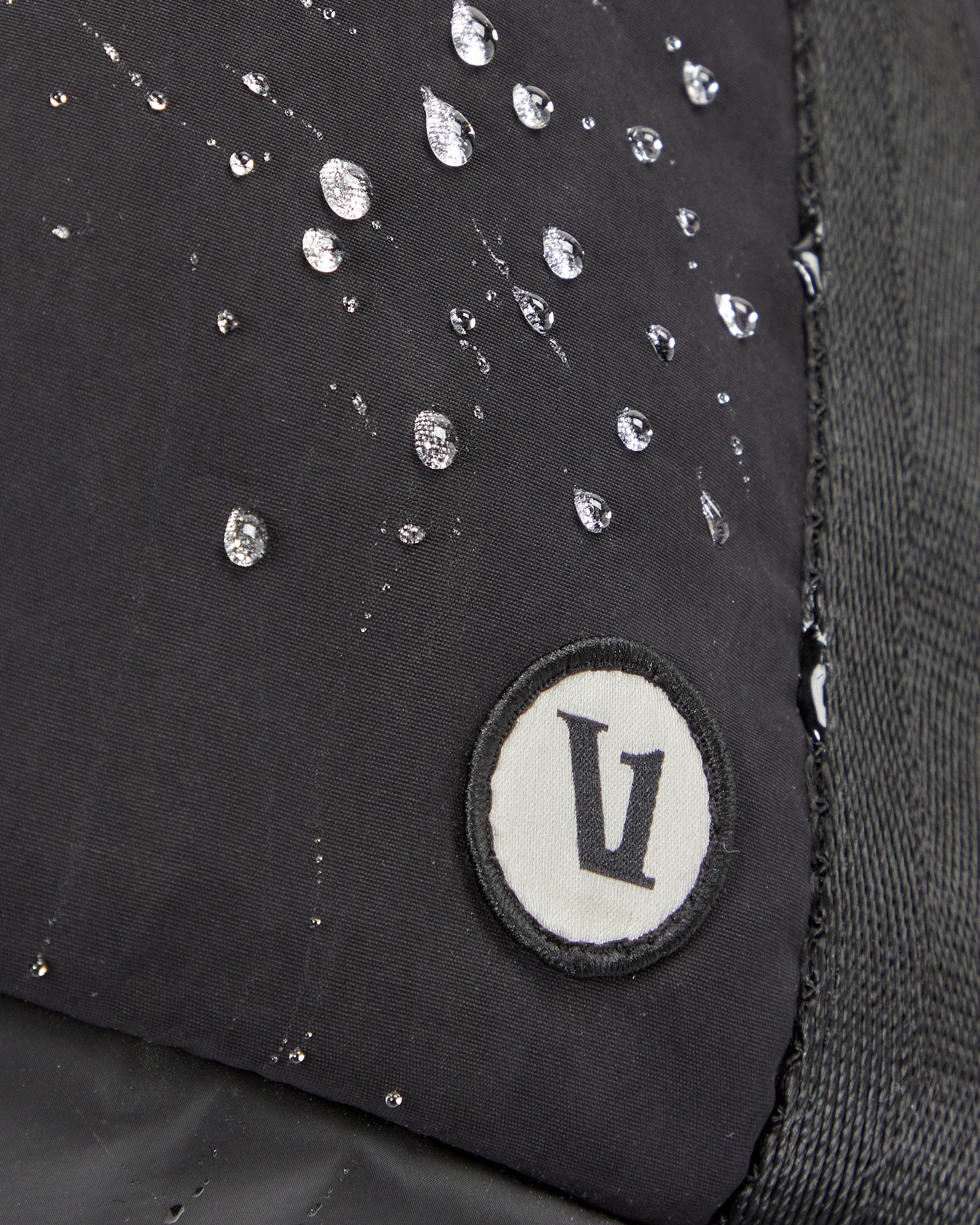 V1 Convertible Tote | Black - Image 3