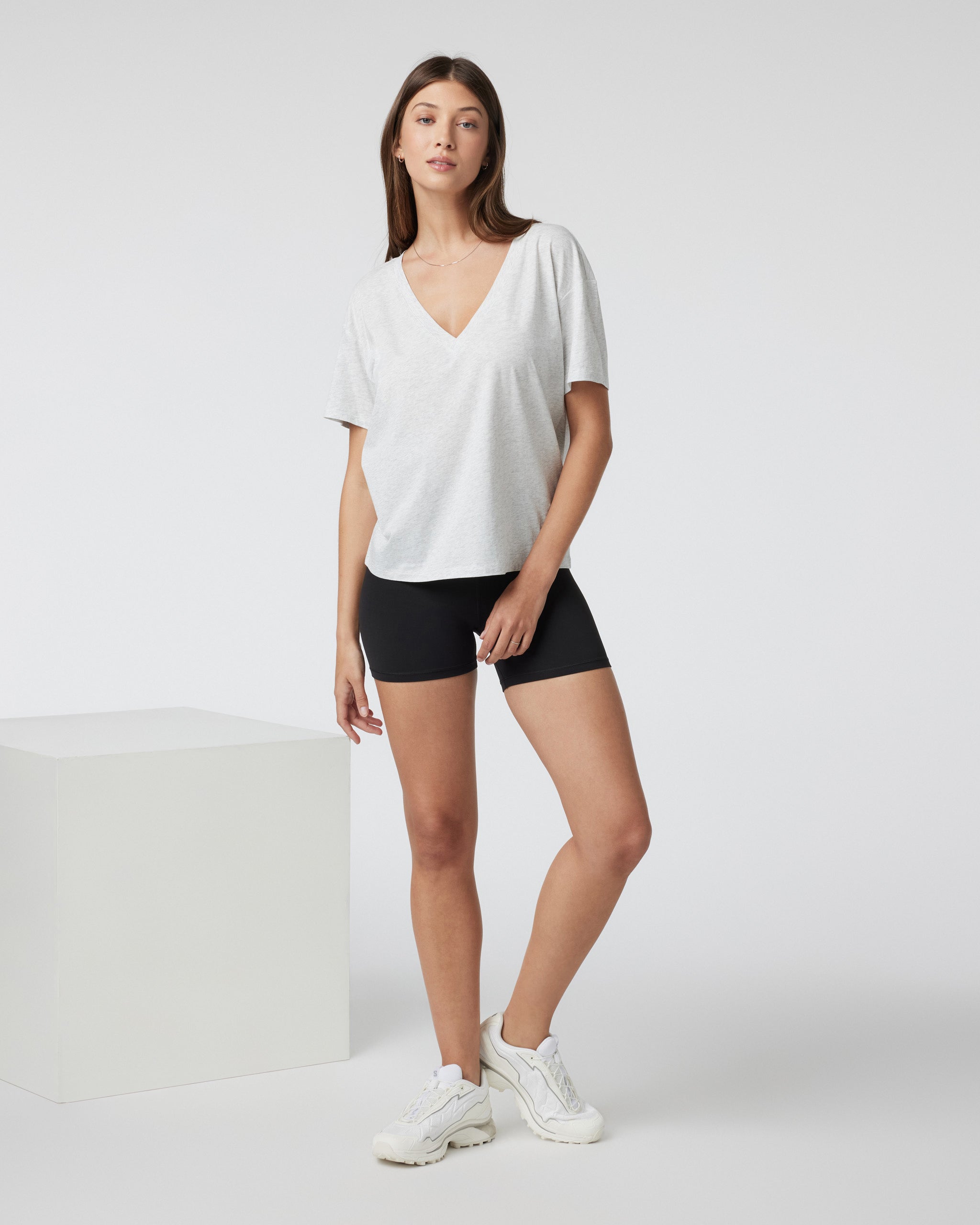 Sutton V-Neck | Light Heather Grey - Image 4