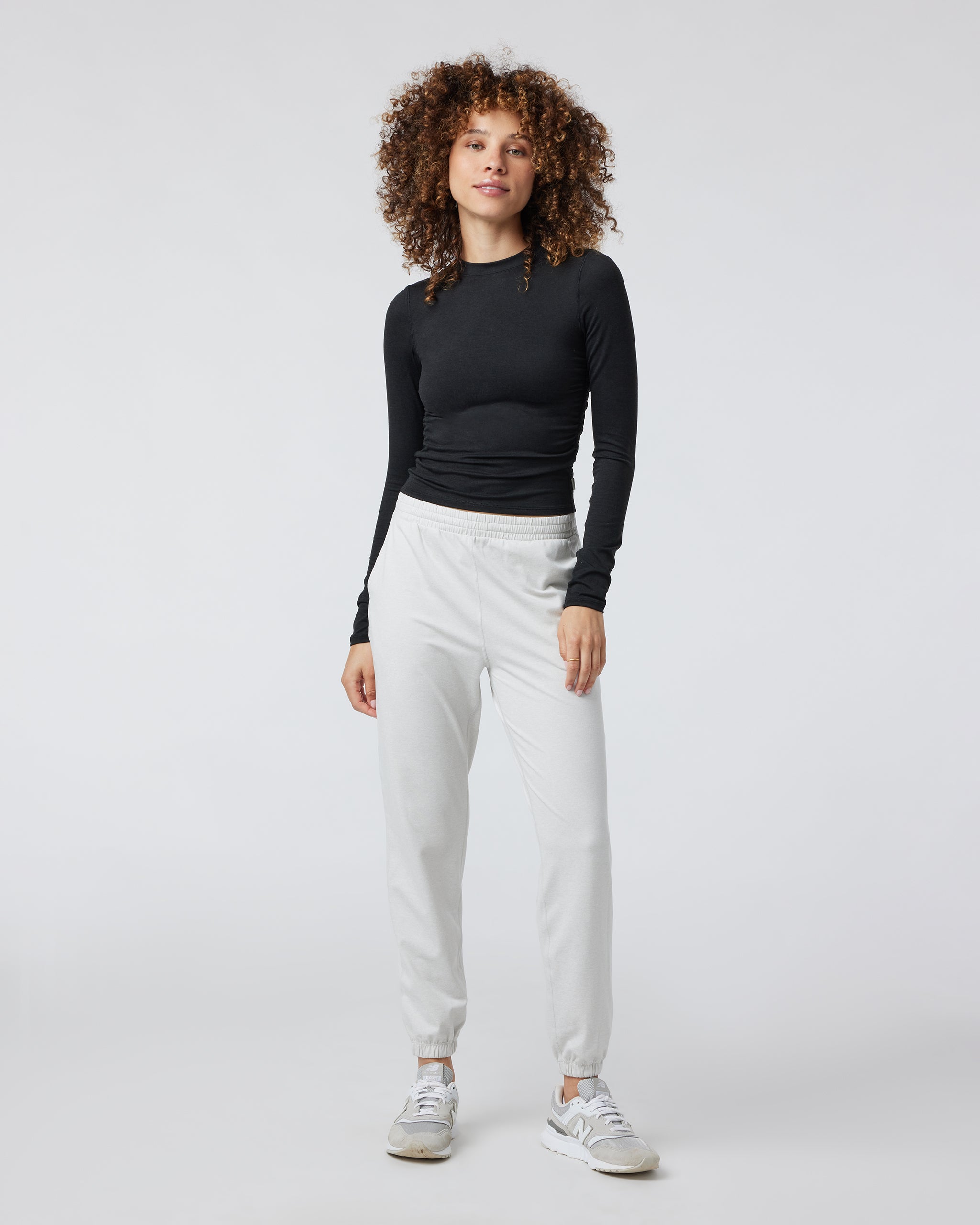 Long Sleeve Halo Ruched Tee | Black Heather - Image 2