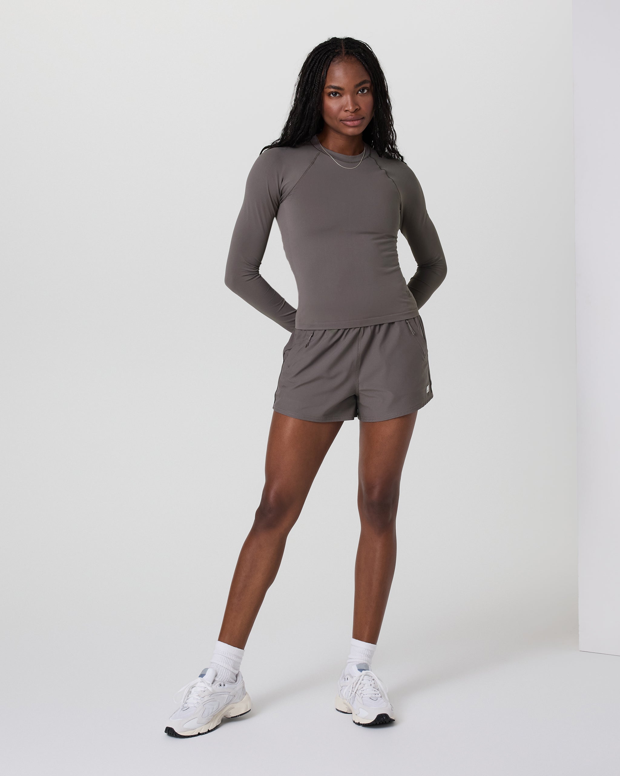 Long Sleeve Seamless Surge Tee | Chia - Image 4