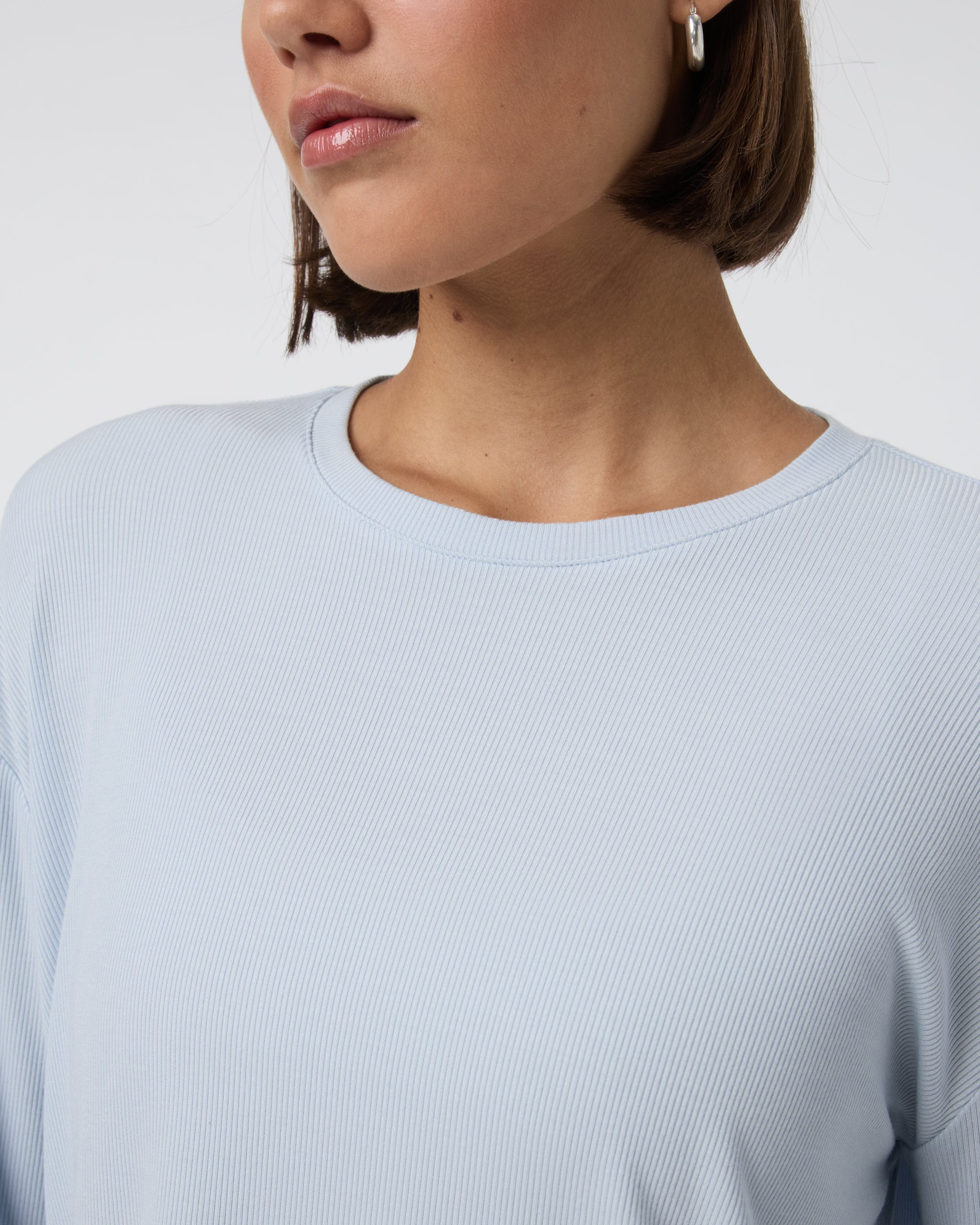 Long Sleeve Cove Relaxed Tee | Atmosphere - Image 5