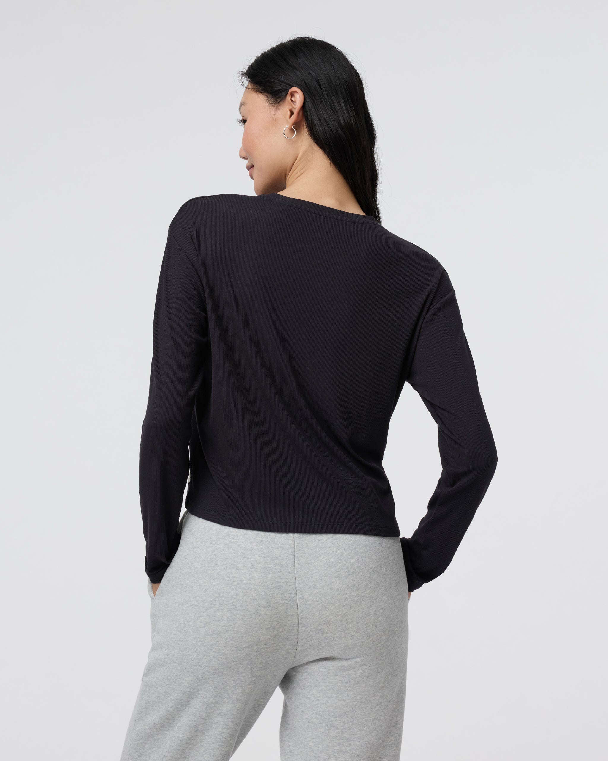 Long Sleeve Cove Relaxed Tee | Black - Image 3