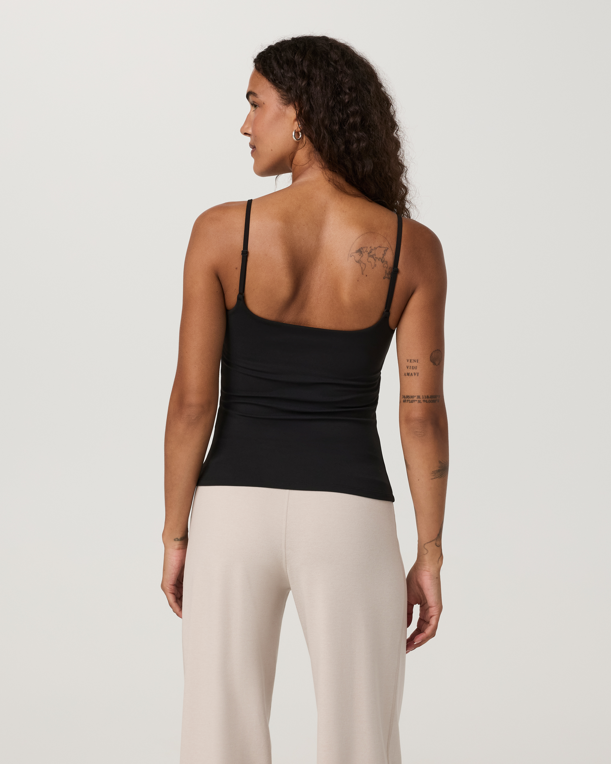 Vuori AllTheFeels™ Cami Long | Black - Image 3