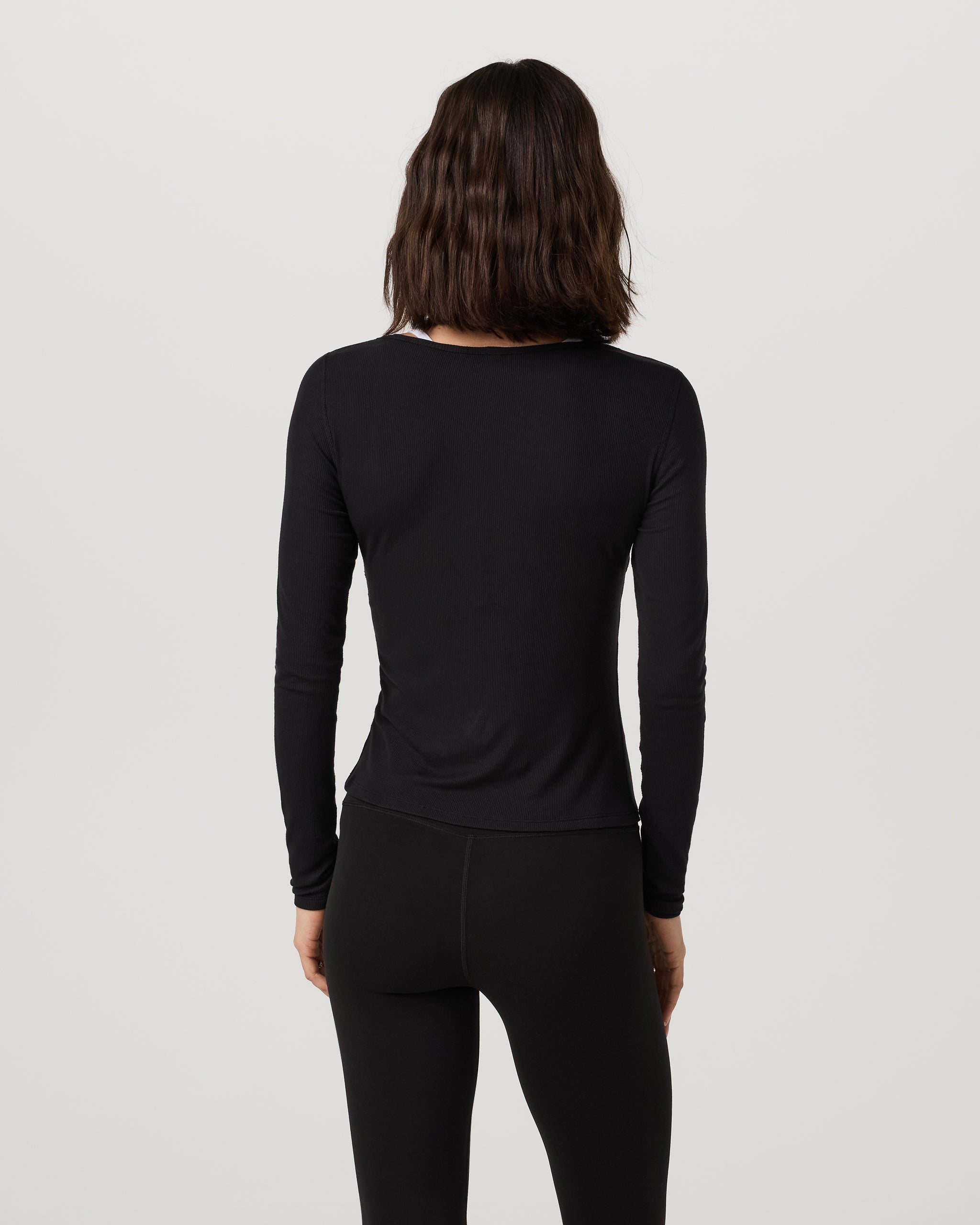 Long Sleeve Cove Ultra Scoop | Black - Image 4