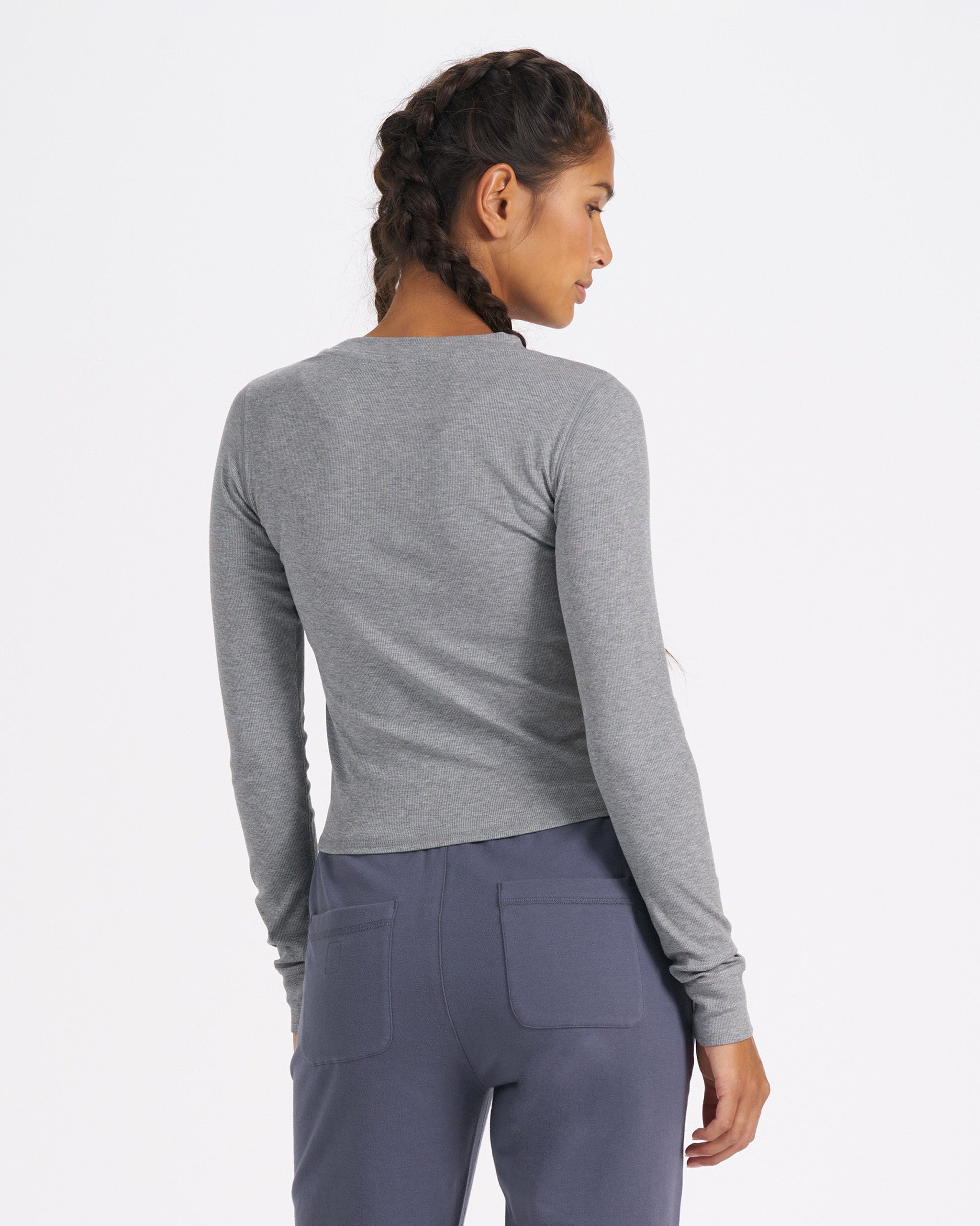 Long-Sleeve Pose Fitted Tee | Medium Heather Grey - Image 3