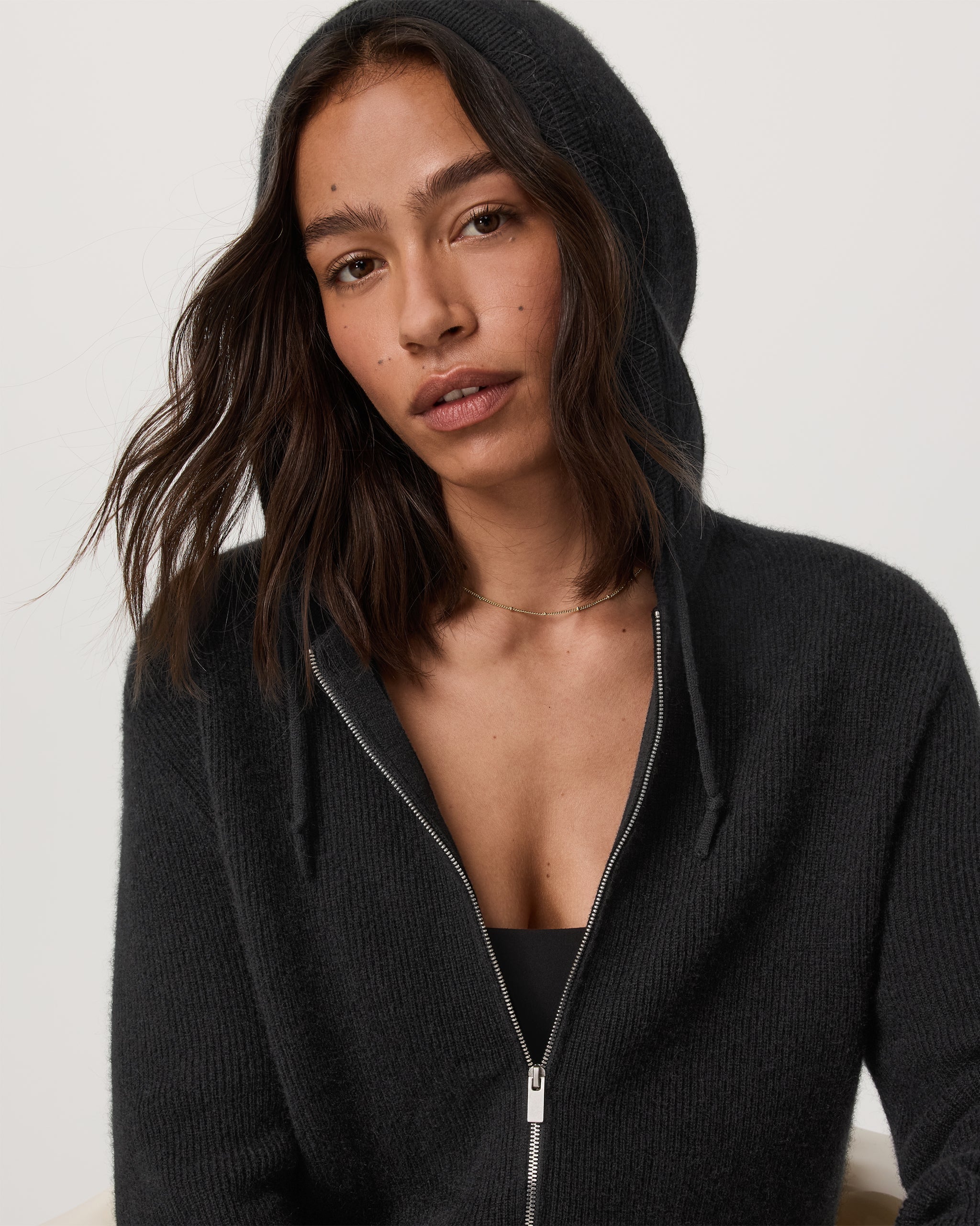 Émilie Full Zip Cashmere Rib Hoodie | Black - Image 2
