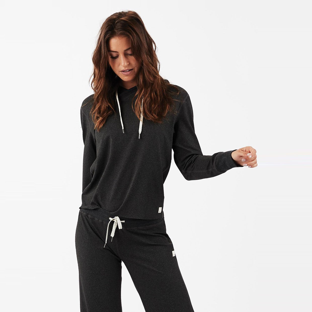 Sequoia Crop Hoodie | Black Heather