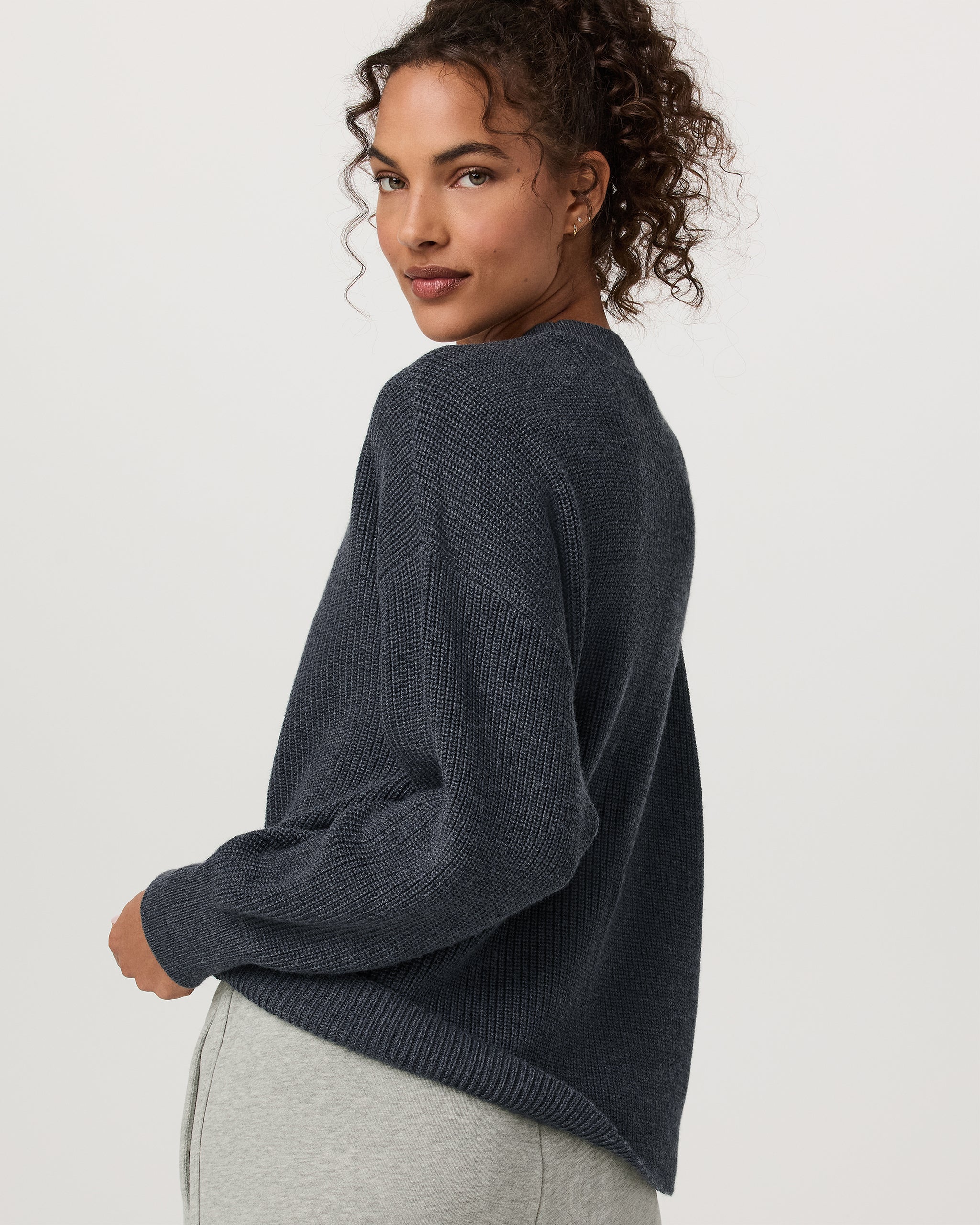Alps Classic Crew Sweater | Charcoal - Image 3