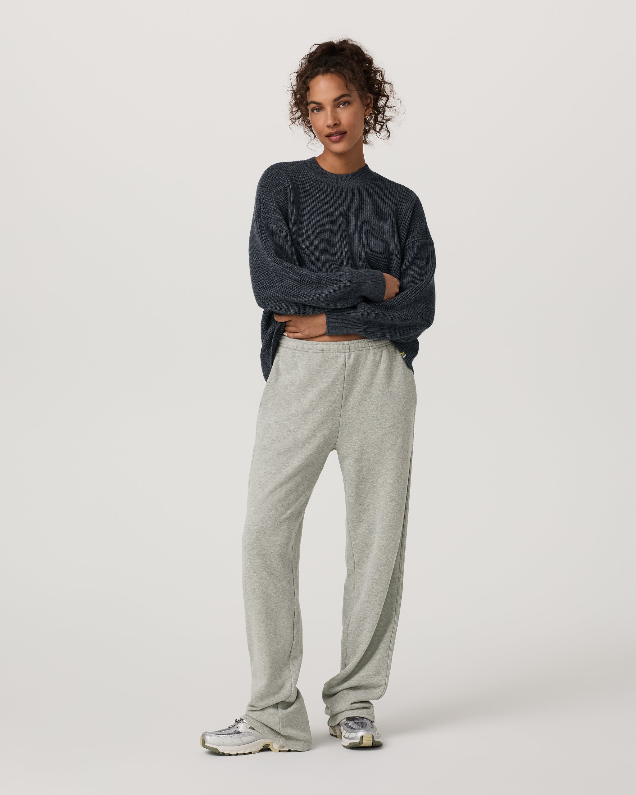 Alps Classic Crew Sweater | Charcoal - Image 4