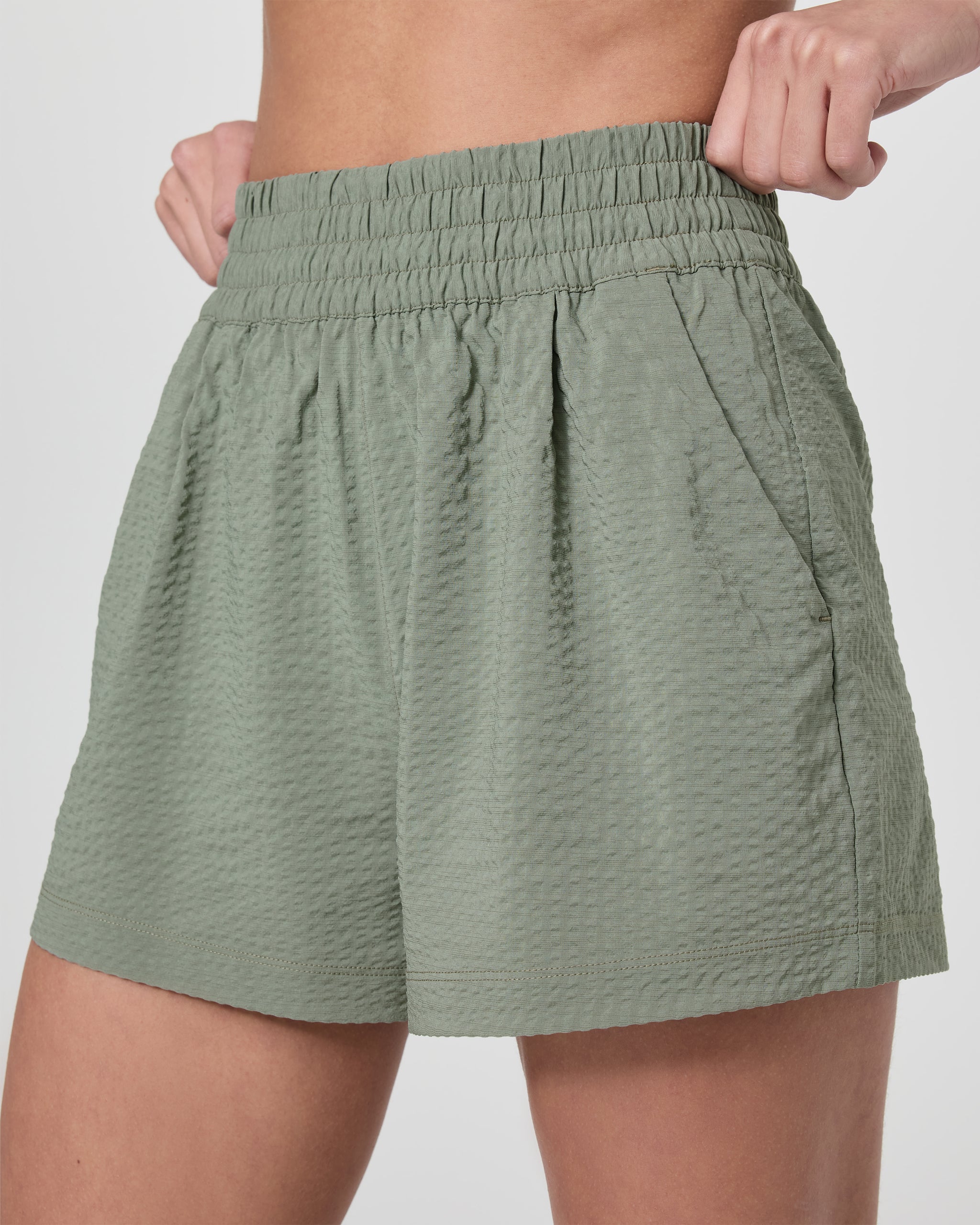 Villa Textured Short | Laurel - Image 4