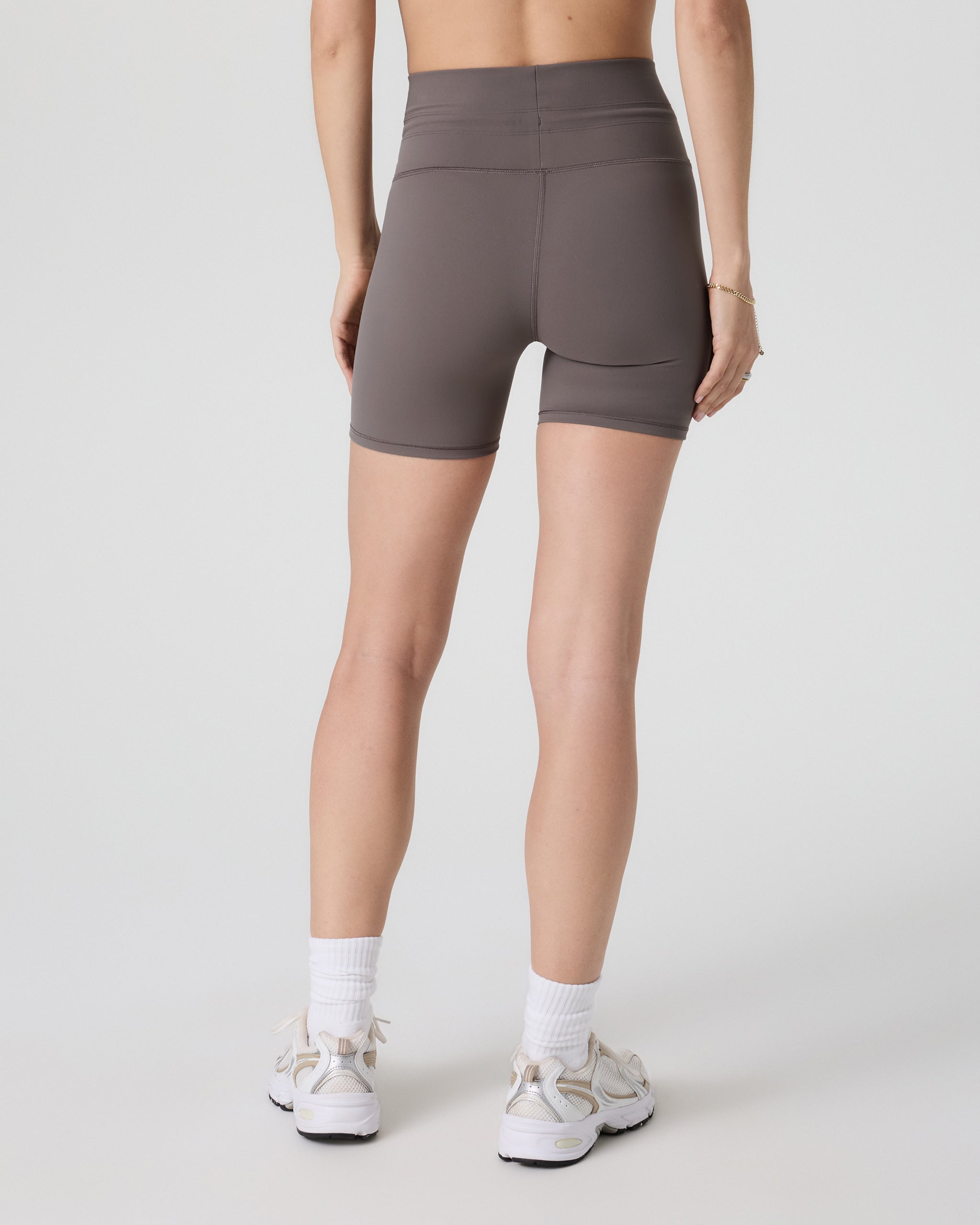 Daily Short | Chia - Image 3