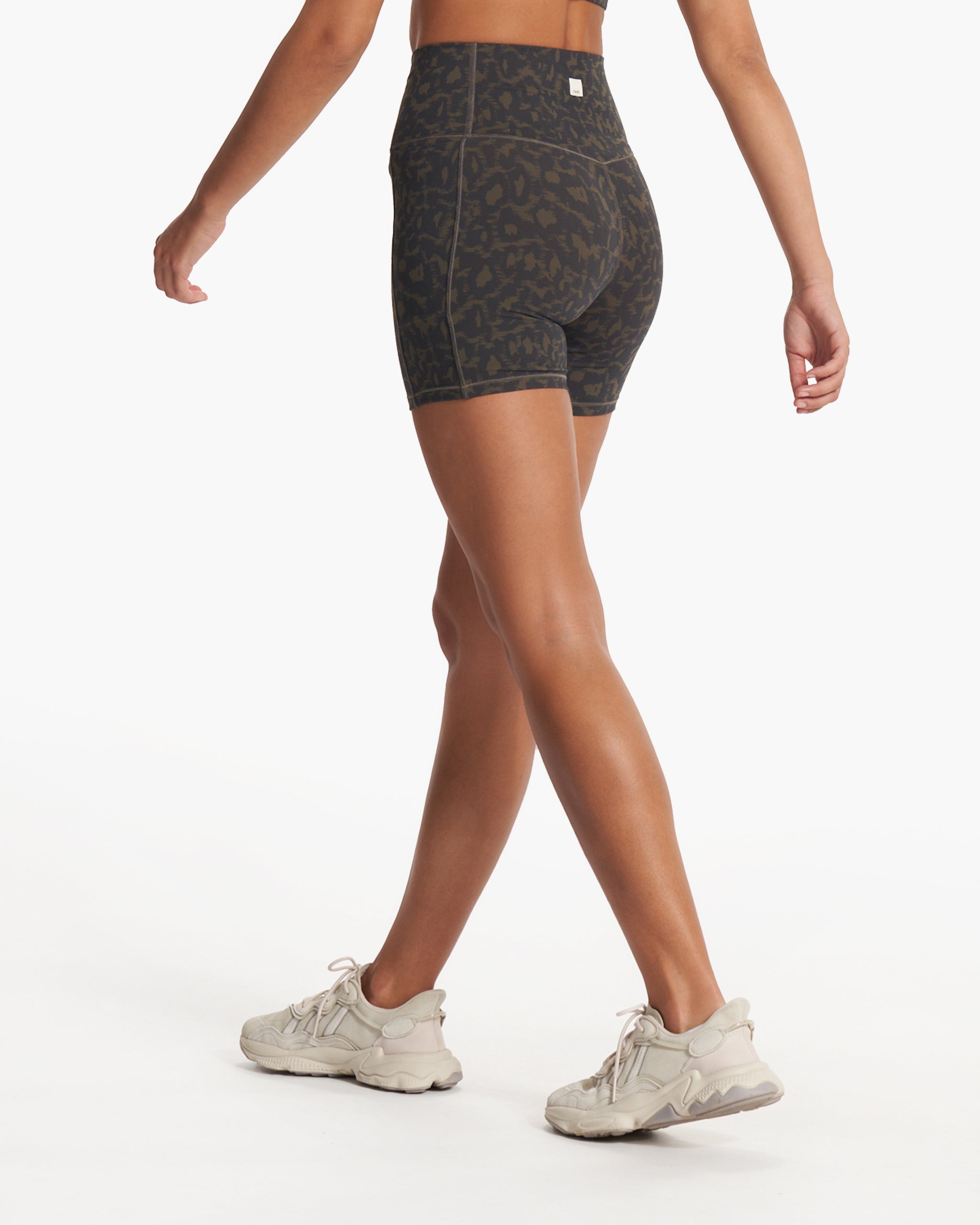 Studio Pocket Short | Cocoa Spots - Image 3