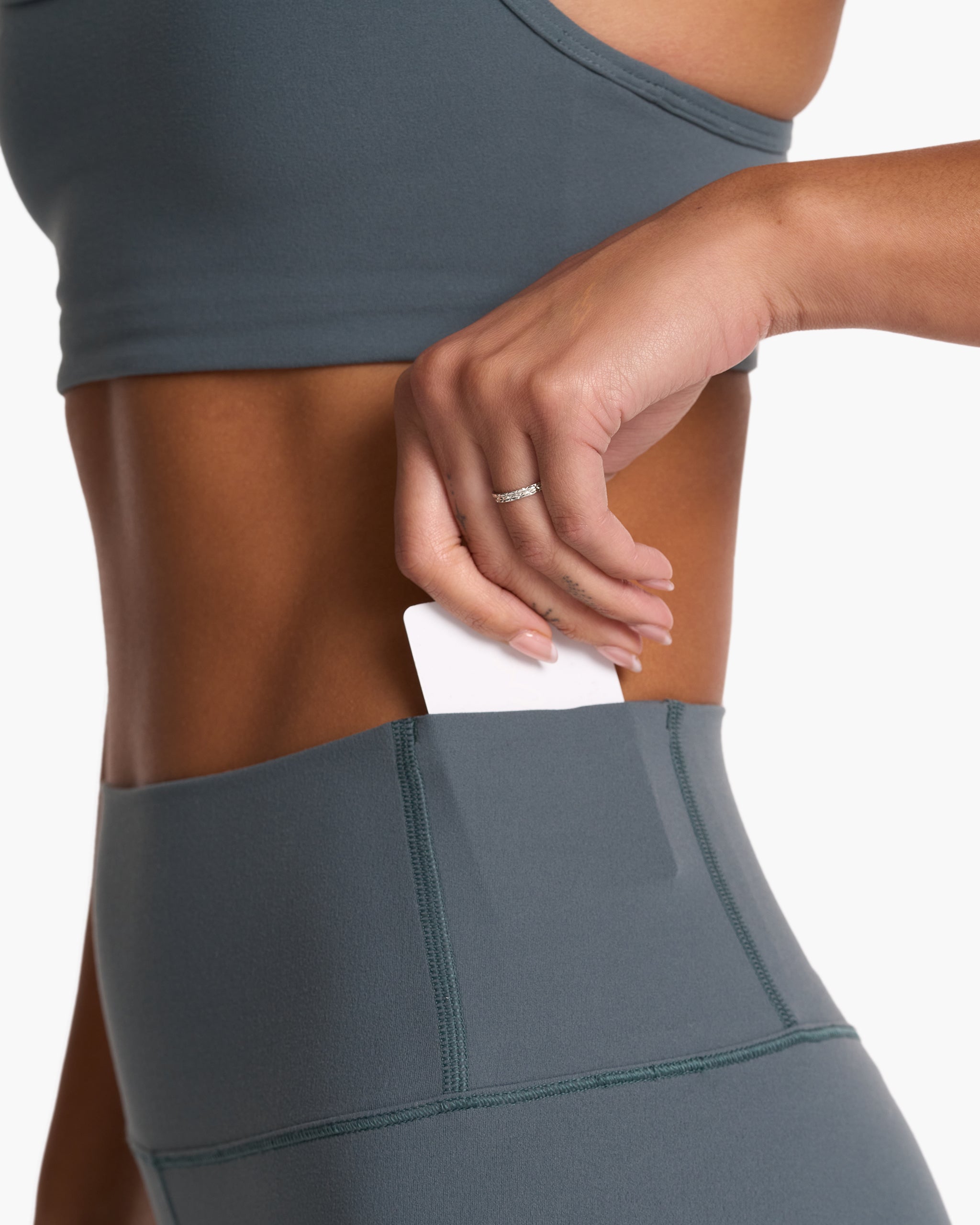 Vuori AllTheFeels™ Legging - Short | Lake - Image 3