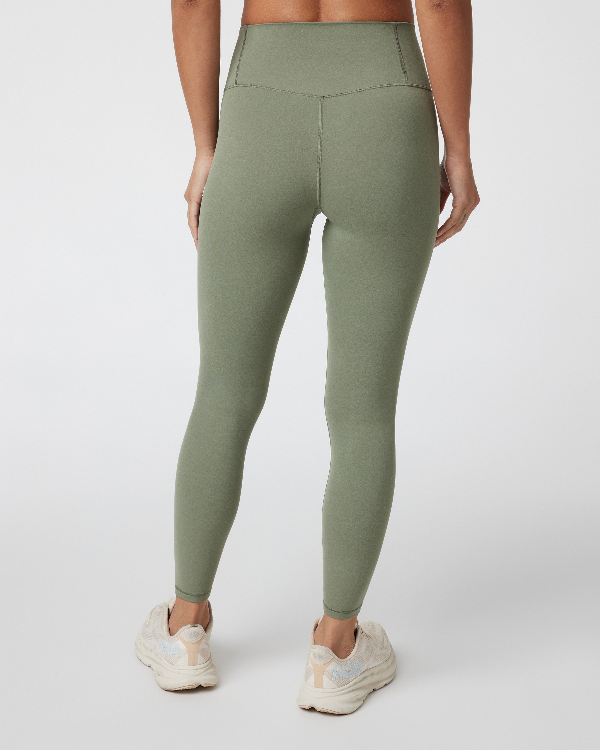 Vuori AllTheFeels™ Legging - Short | Pistachio - Image 4