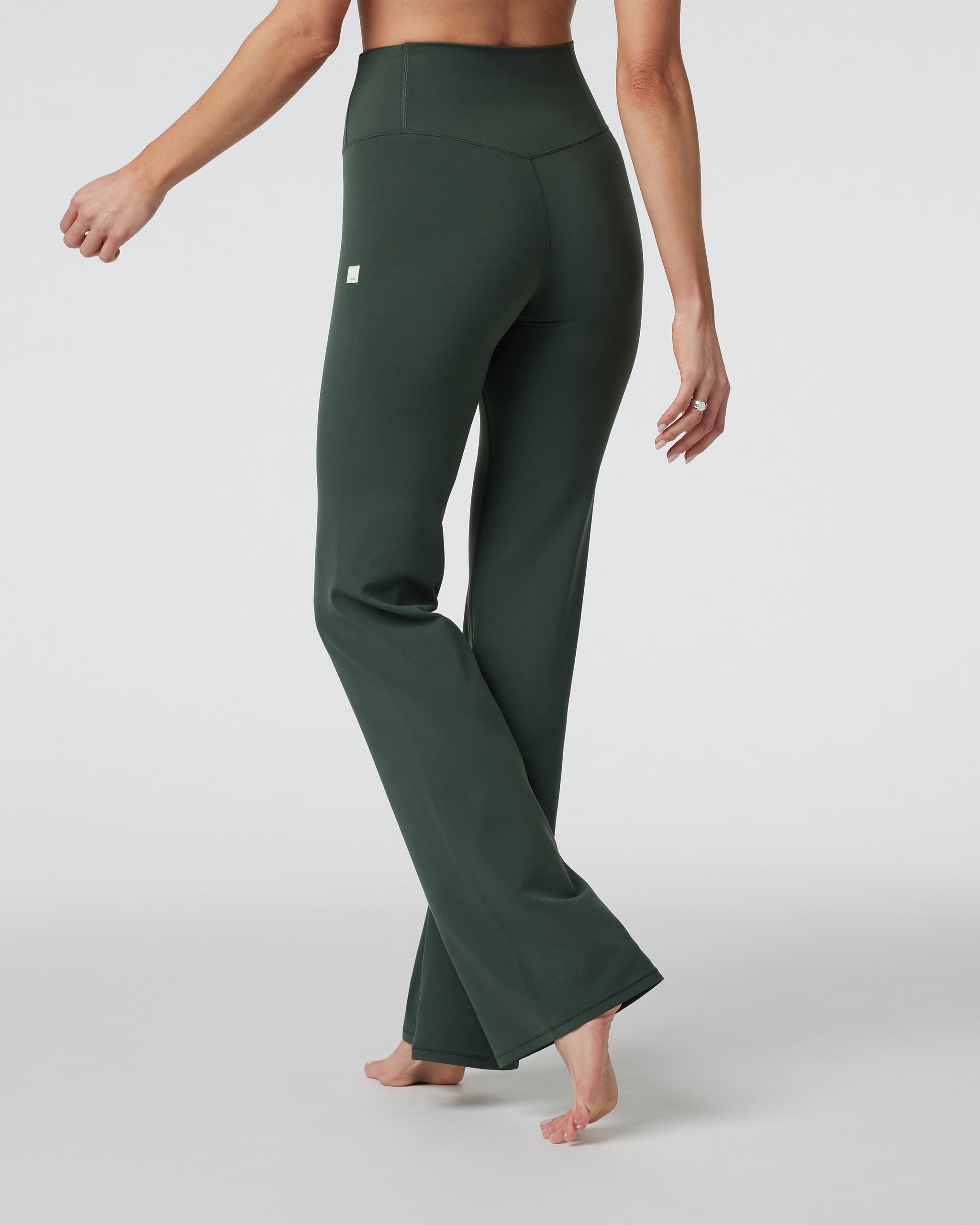 Vuori AllTheFeels™ Bootcut-Long | Aspen - Image 3