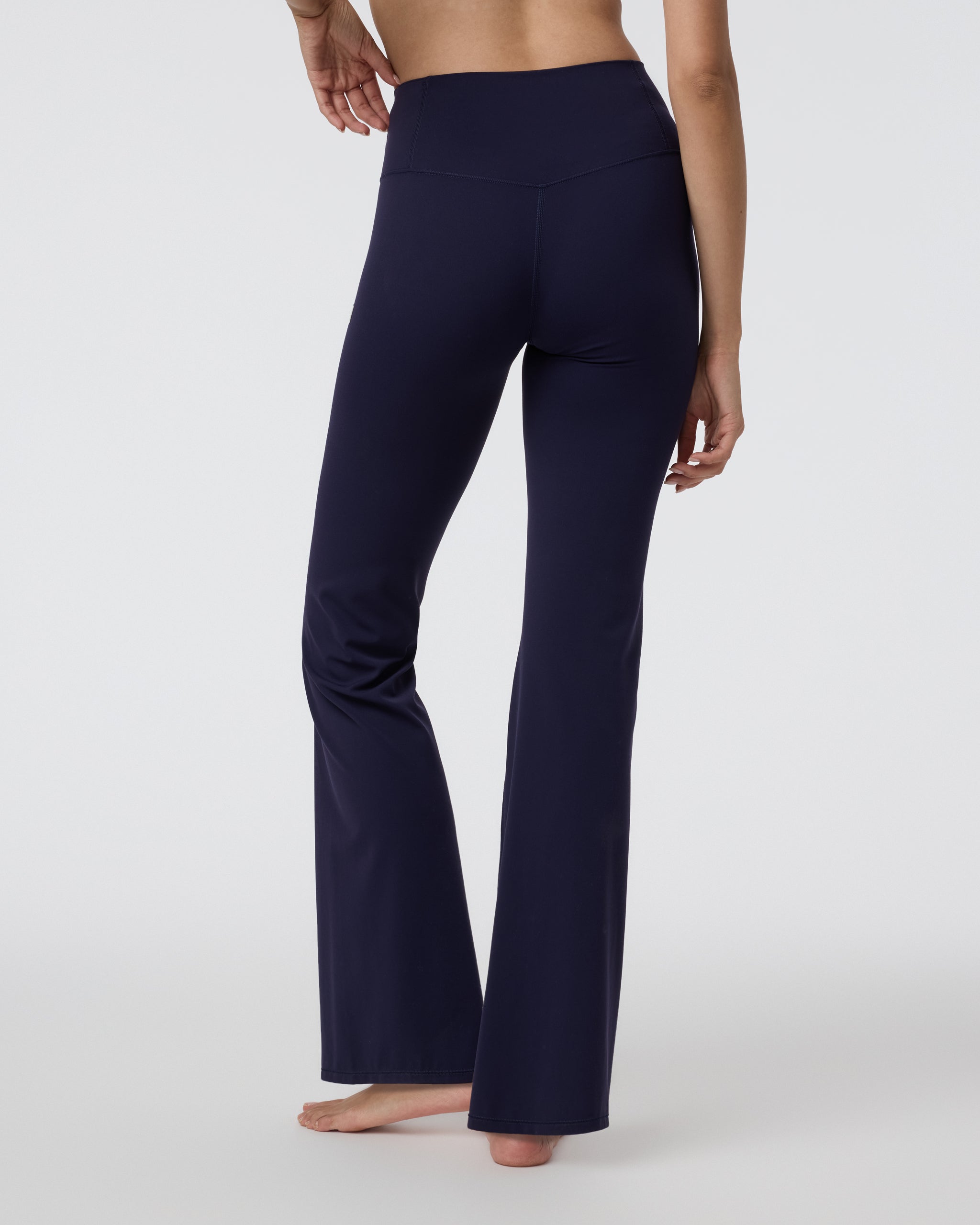 Vuori AllTheFeels™ Bootcut | Jet - Image 2