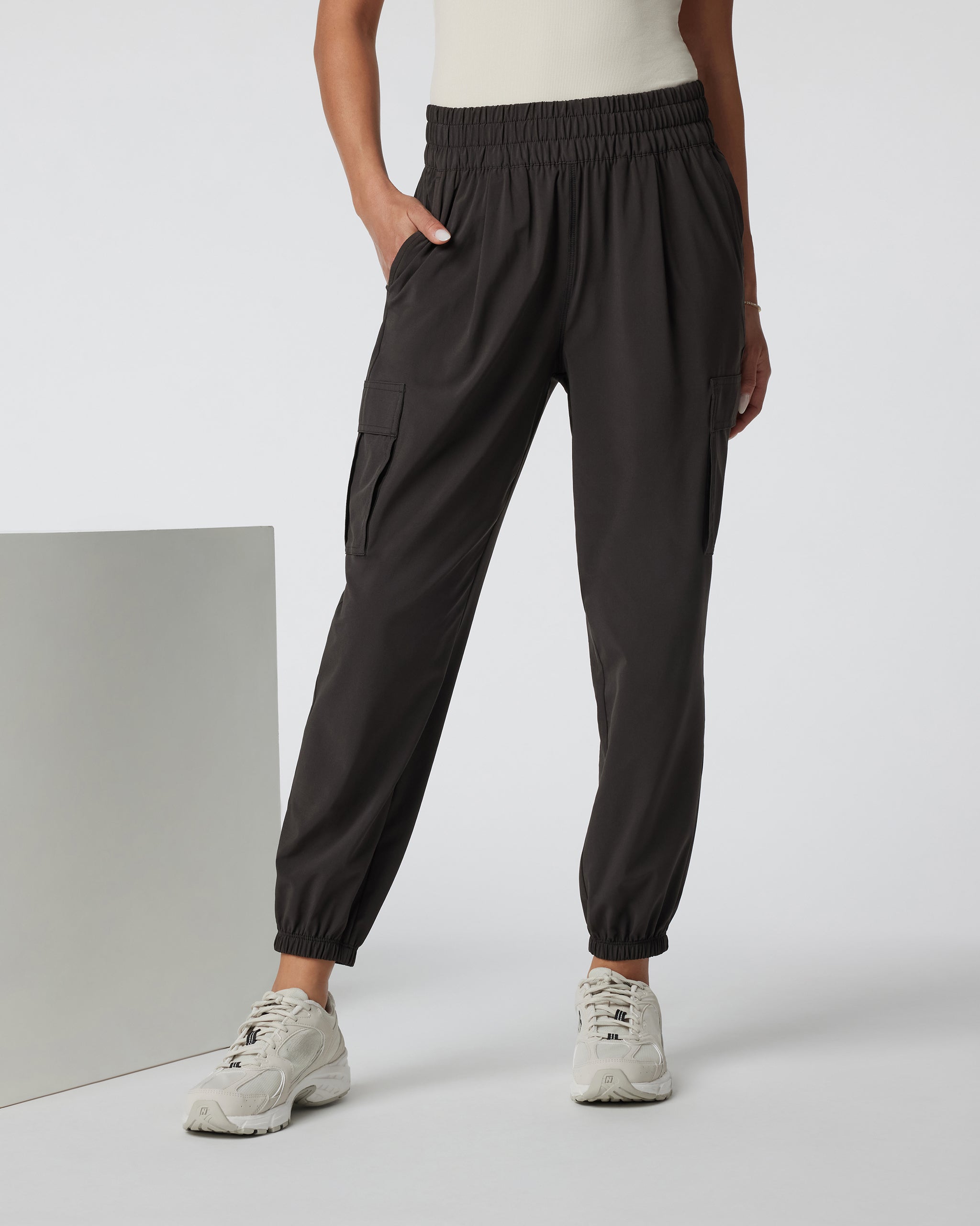 Villa Cargo Jogger | Dark Java
